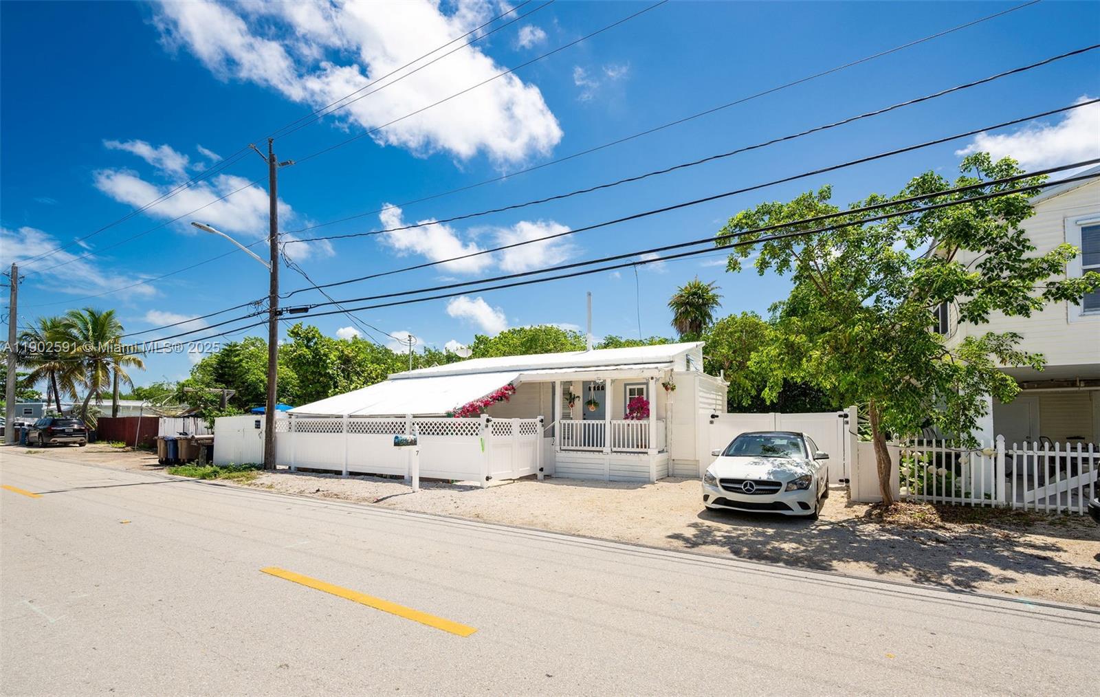 Homes for sale in Key West, FL | 7 Barcelona Dr Big Coppitt, Key West, FL 33040 | MLS# A11902591