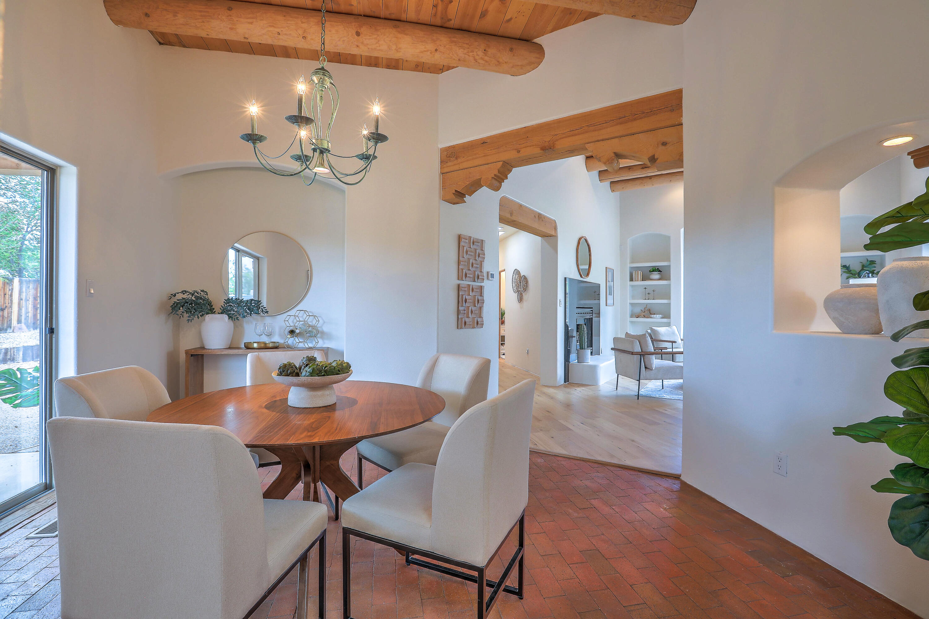 Homes for sale in Los Ranchos, NM | 337 Nara Visa Ct, Los Ranchos, NM 87107 | MLS# 1093513