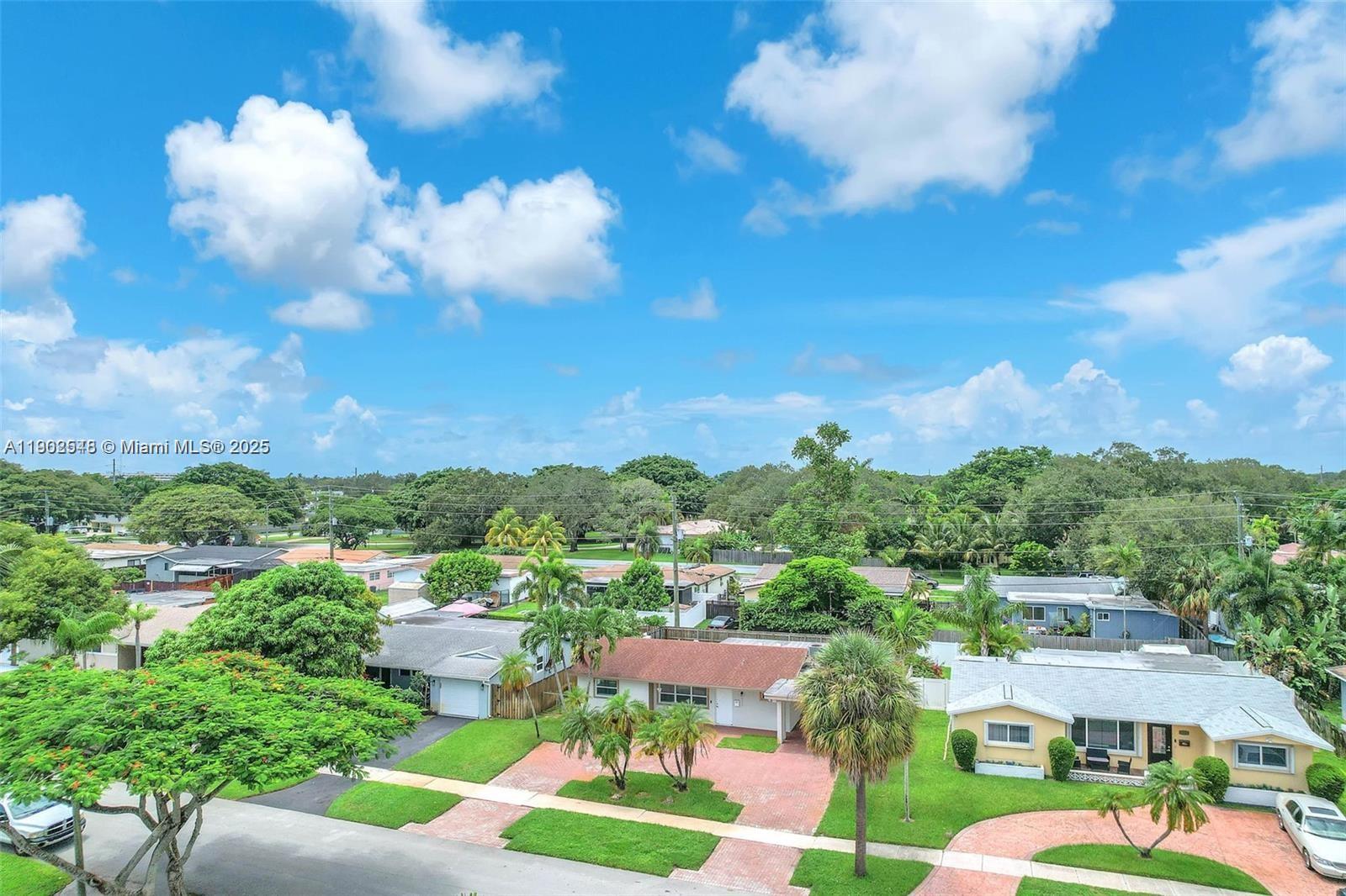 Hollywood Heights Add Sec