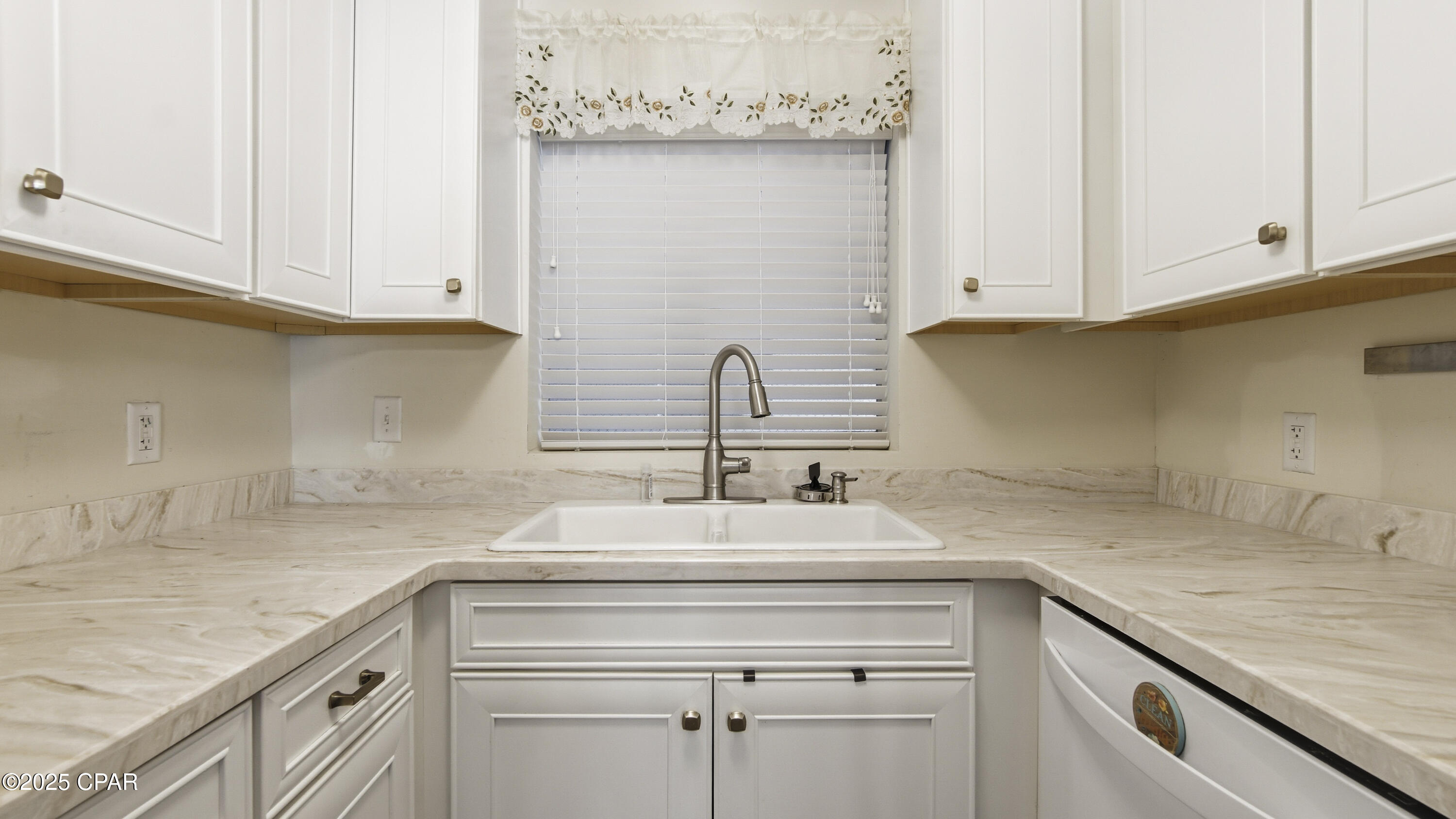 Image 10 For 316 Cherry Street 36