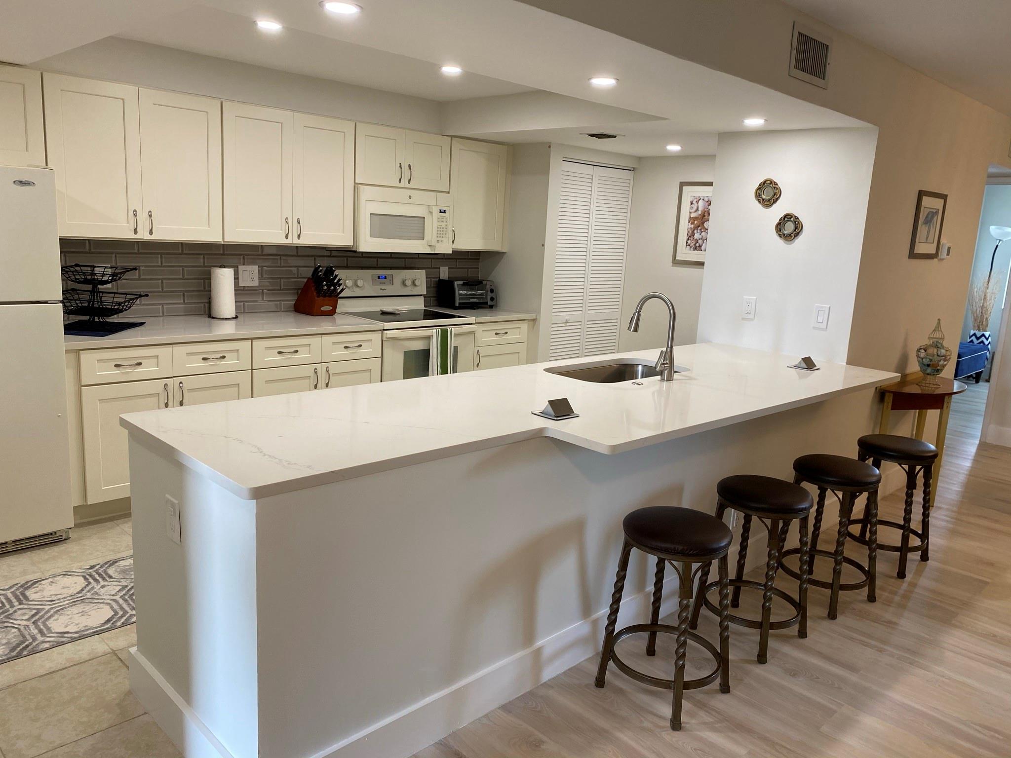 Lavers Delray Racquet Clu