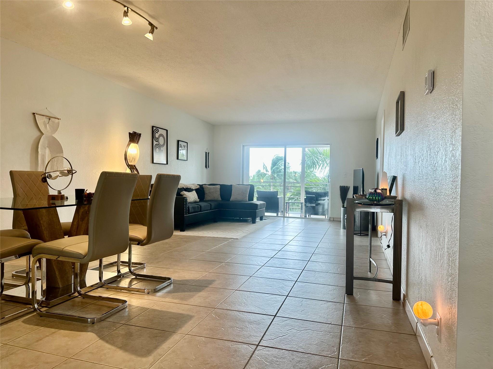 Homes for sale in Oakland Park, FL | 3010 Ne 16Th Ave #405, Oakland Park, FL 33334 | MLS# F10533330