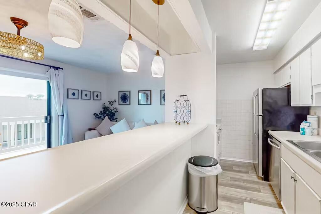 Image 10 For 17614 Front Beach Road 8d