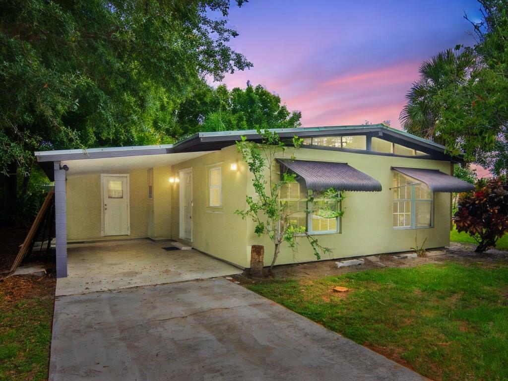 Homes for sale in Vero Beach, FL | 660 14th St, Vero Beach, FL 32960 | MLS# F10533524