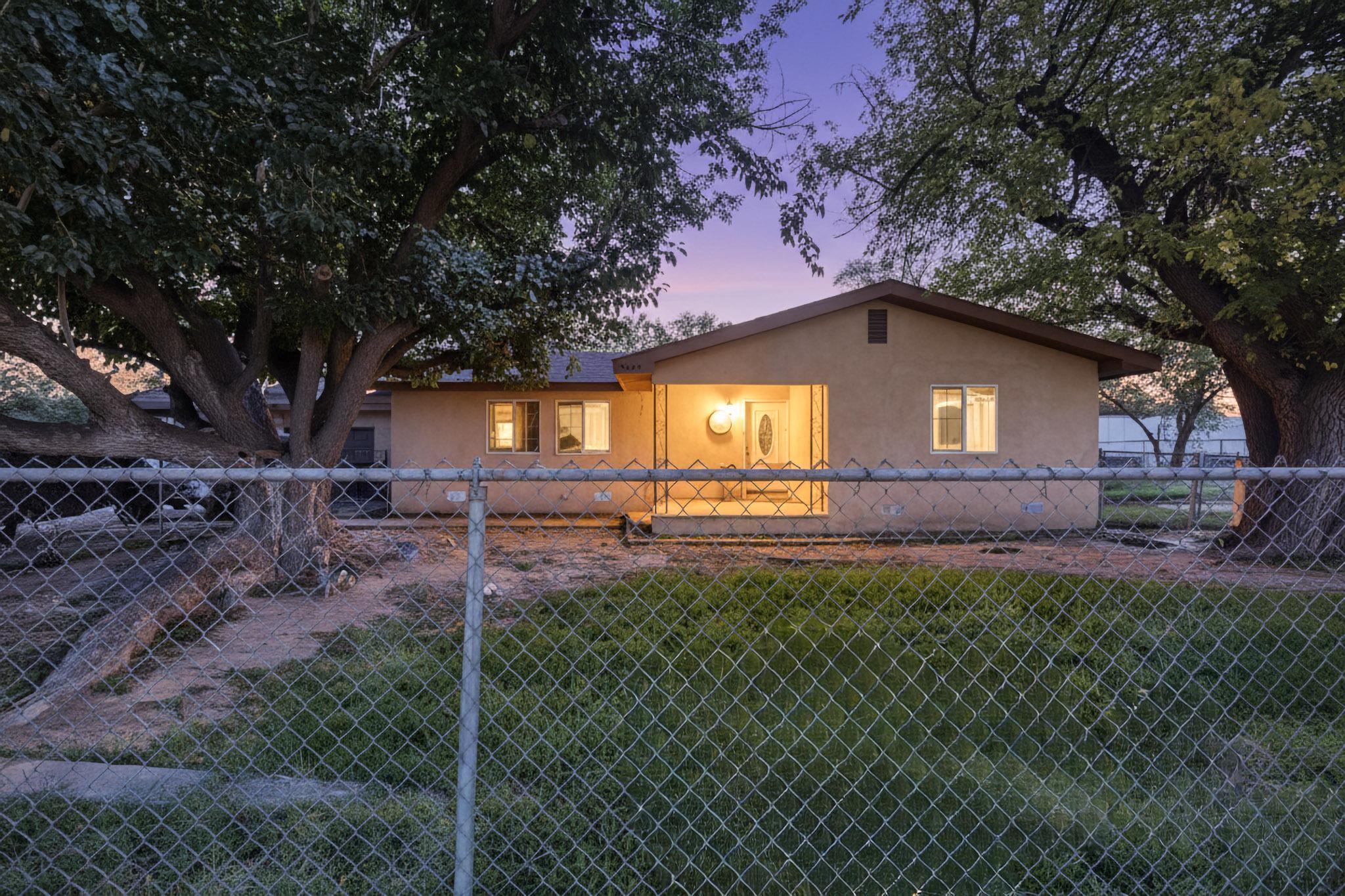 Homes for sale in Los Lunas, NM | 3473 Main St Ne, Los Lunas, NM 87031 | MLS# 1093535