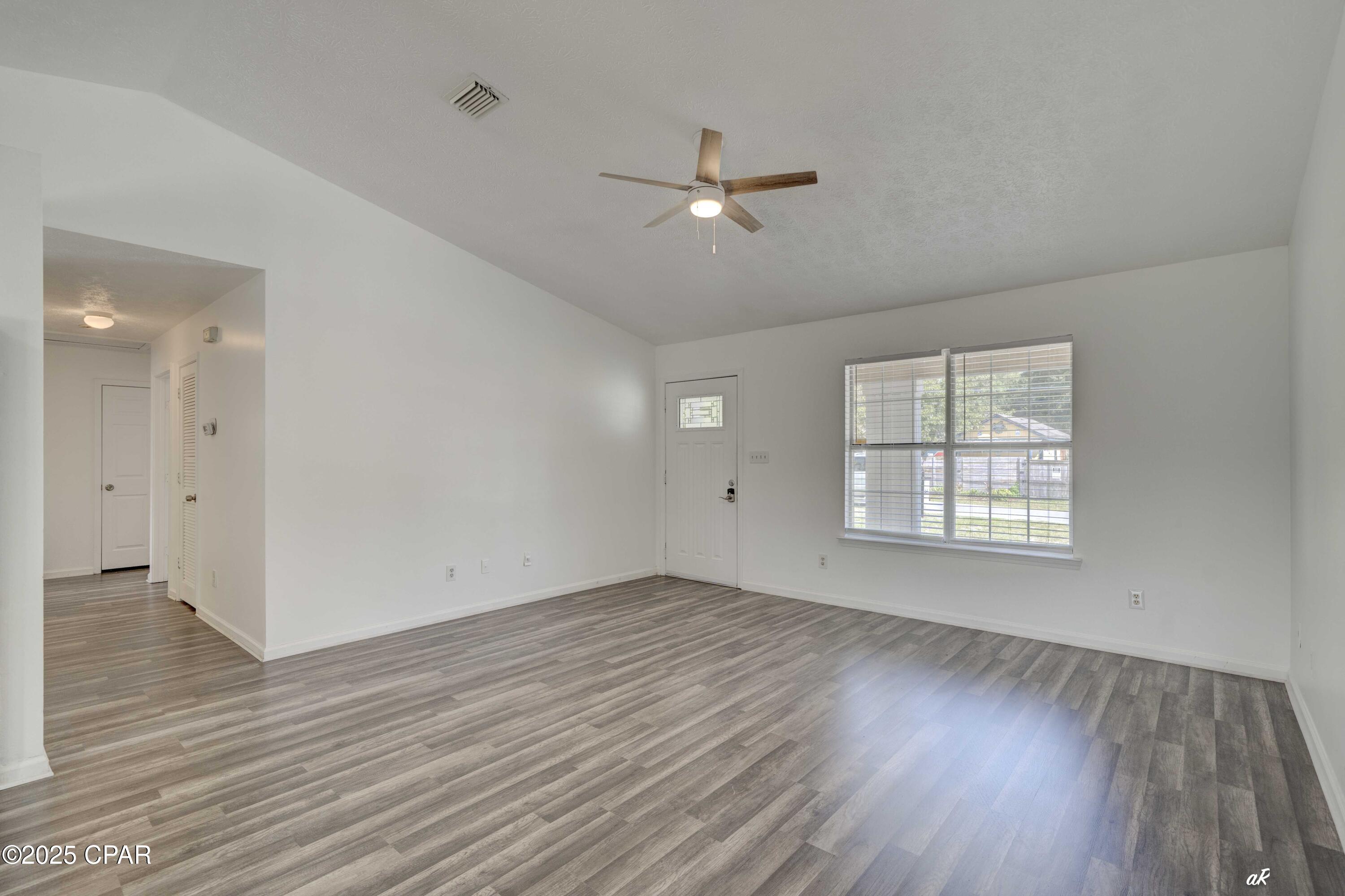 Image 10 For 156 Manistee Drive