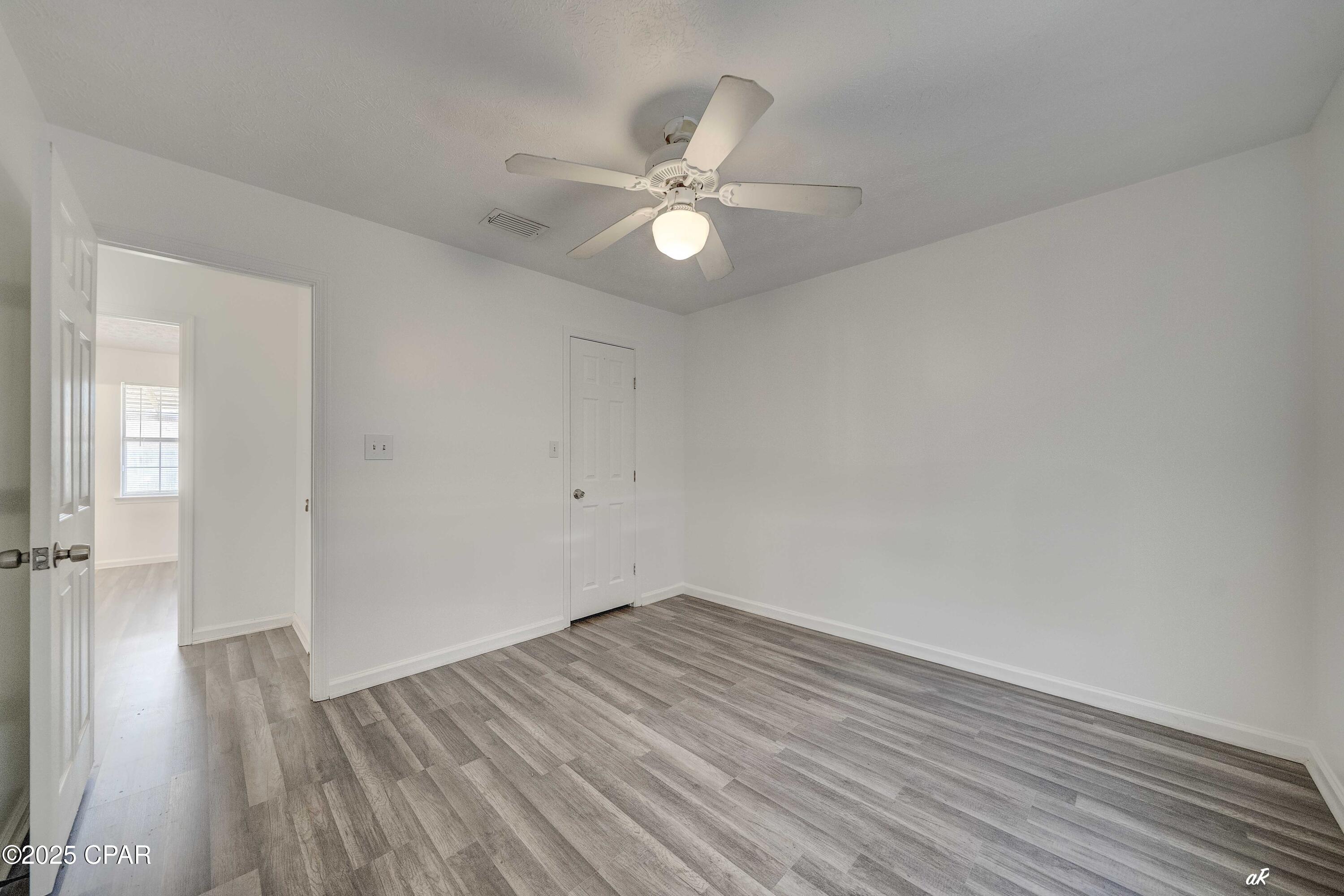 Image 15 For 156 Manistee Drive