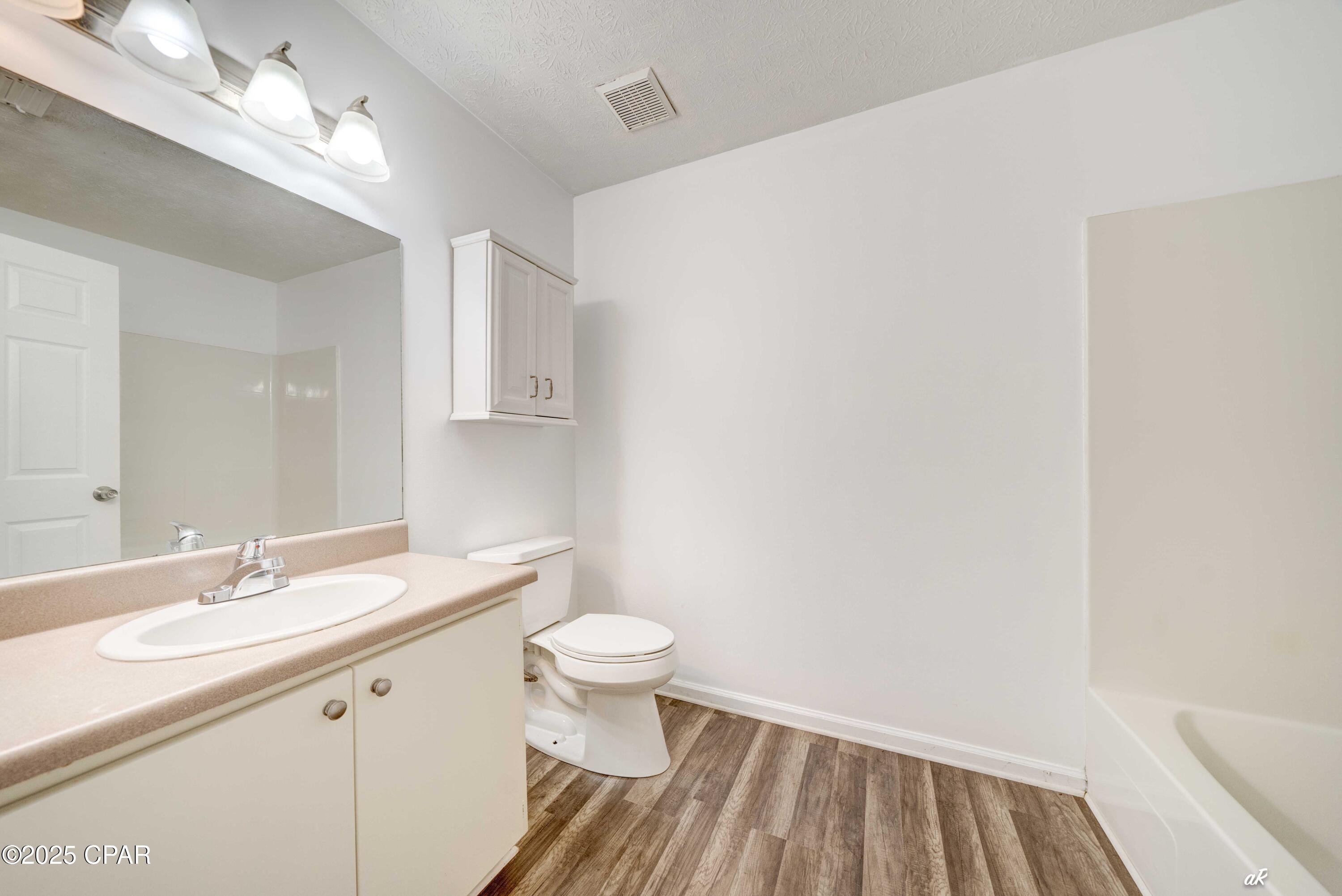 Image 16 For 156 Manistee Drive