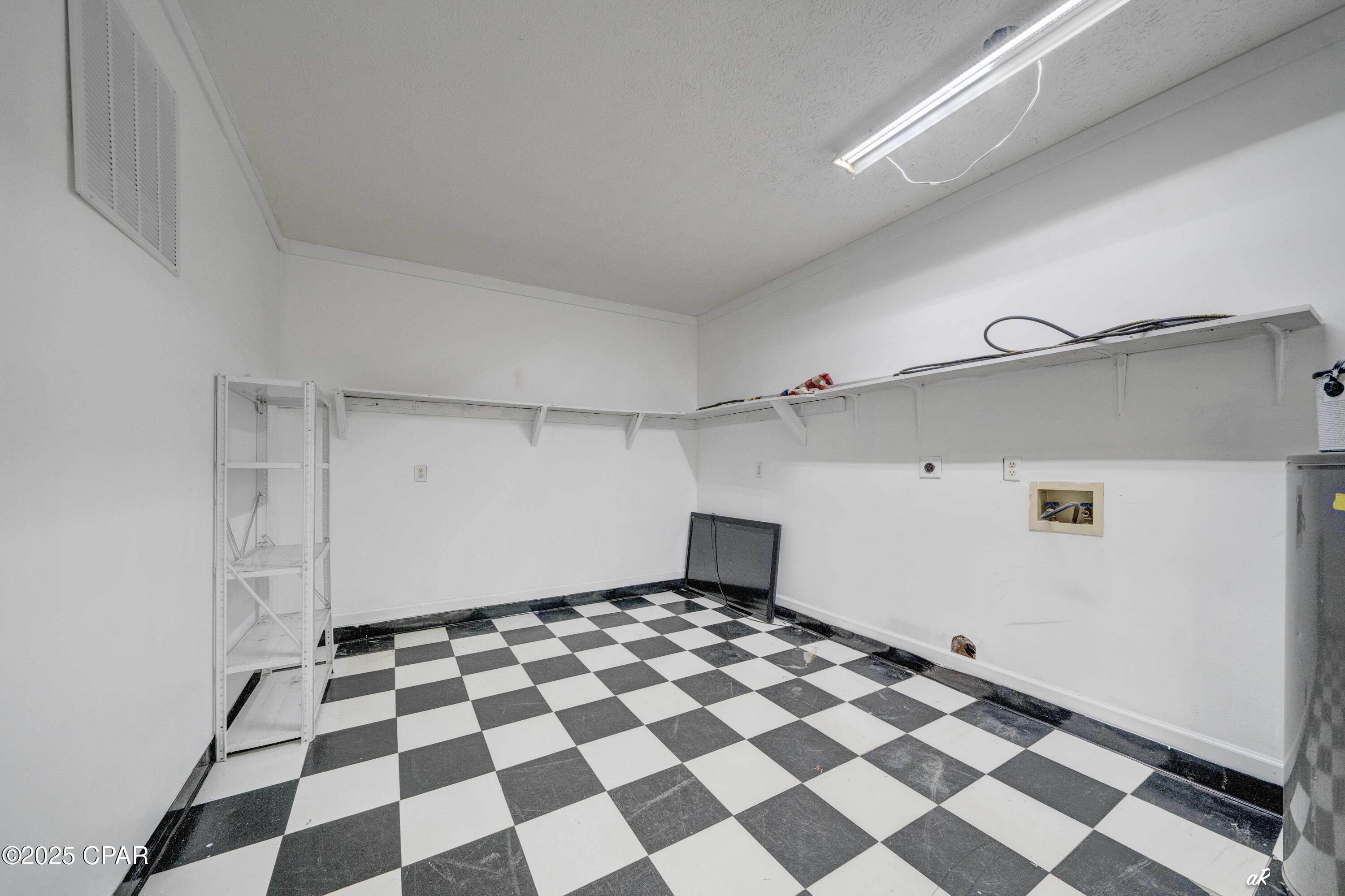 Image 18 For 156 Manistee Drive