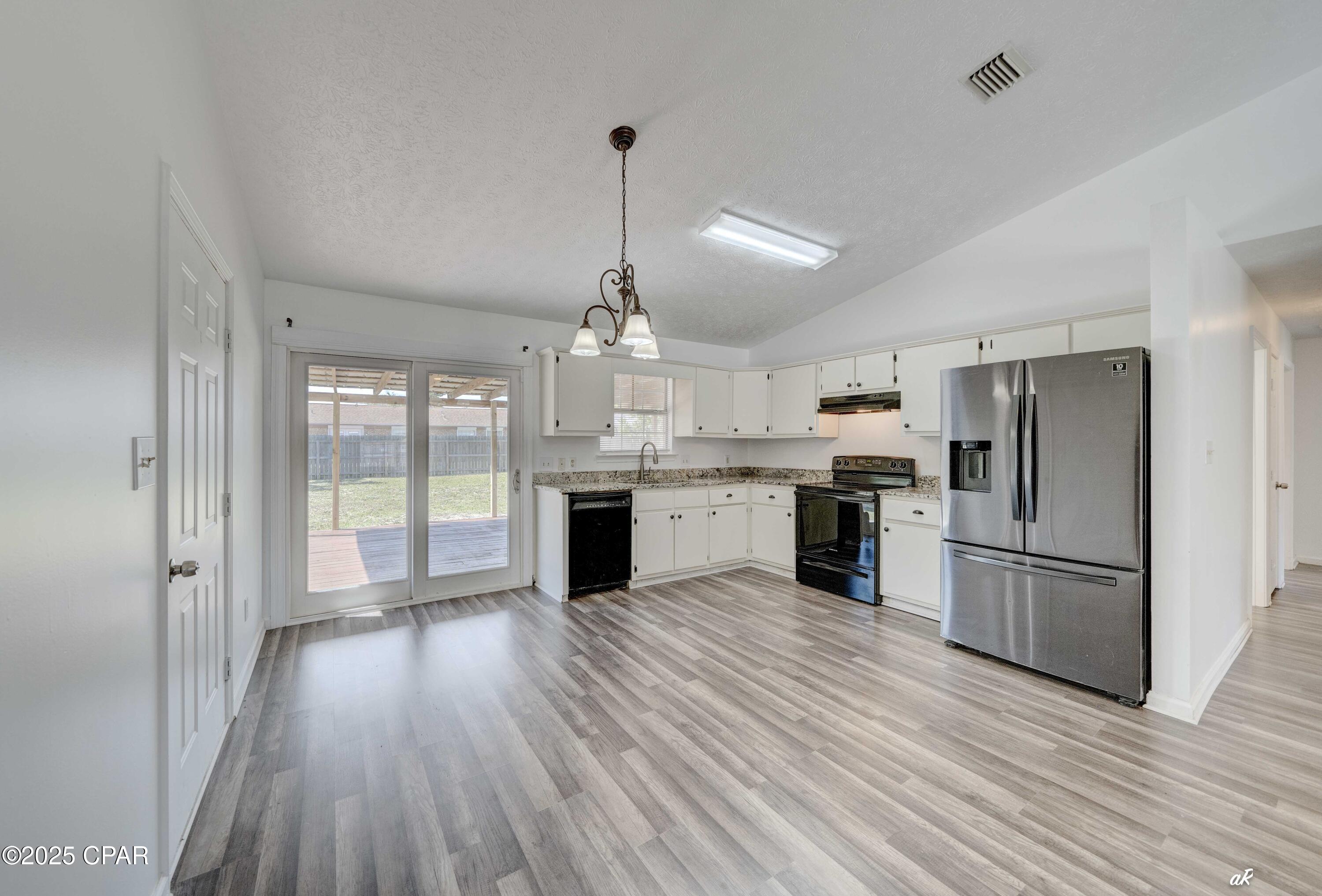 Image 5 For 156 Manistee Drive