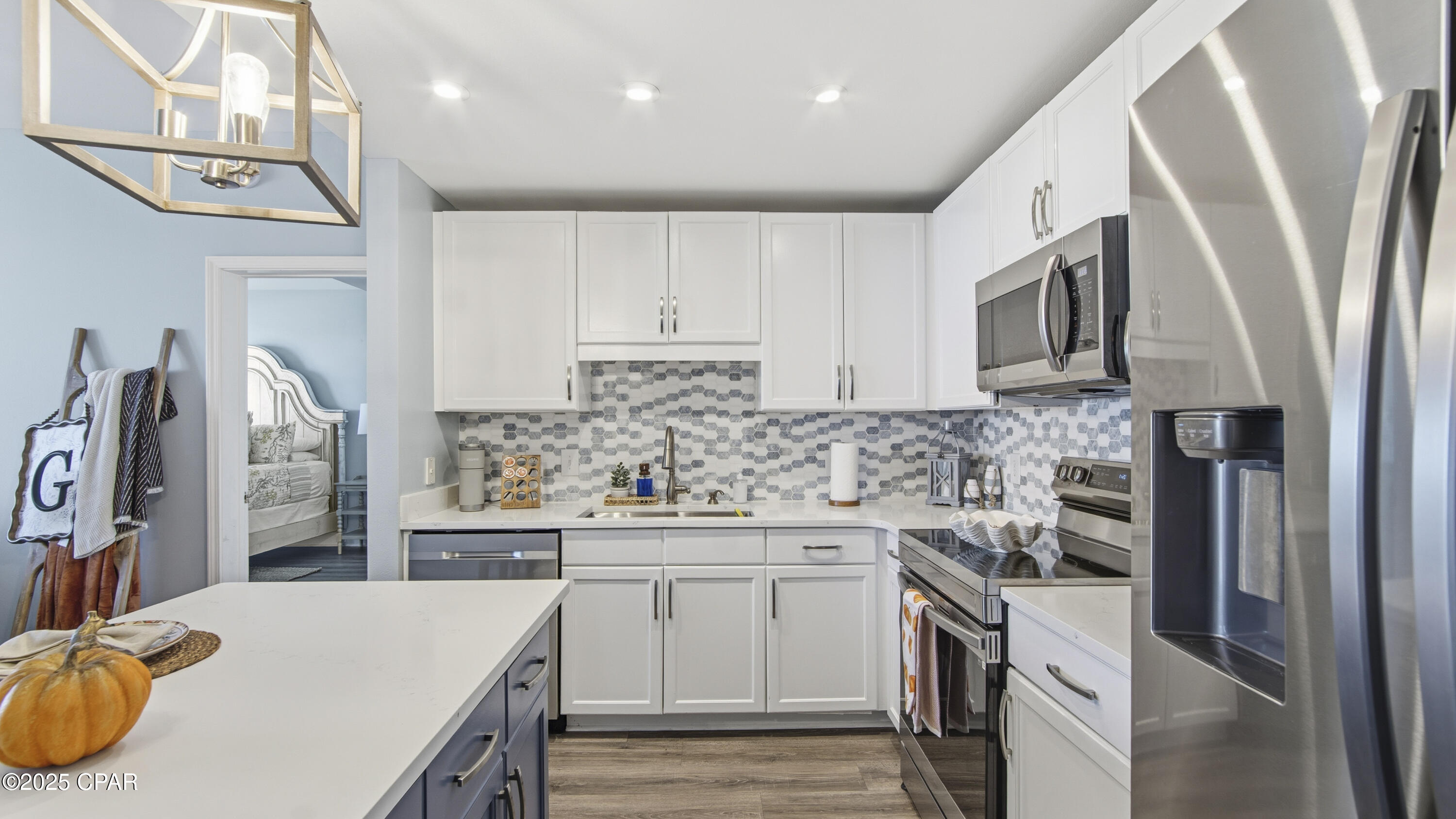 Image 24 For 9860 Thomas Dr  1208