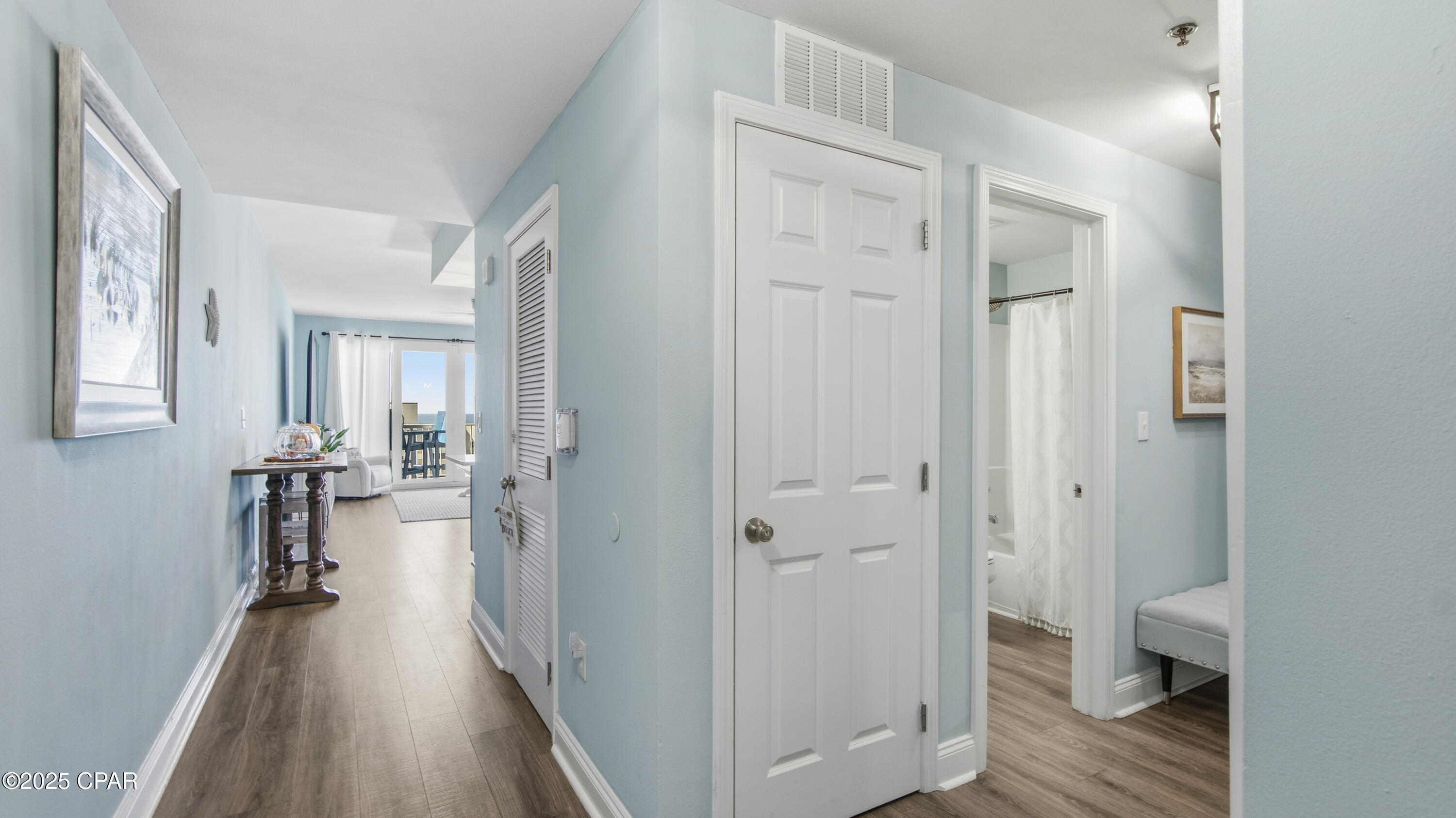 Image 5 For 9860 Thomas Dr  1208