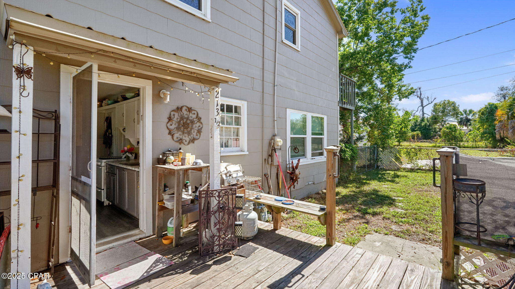 Image 40 For 215 Macarthur Avenue