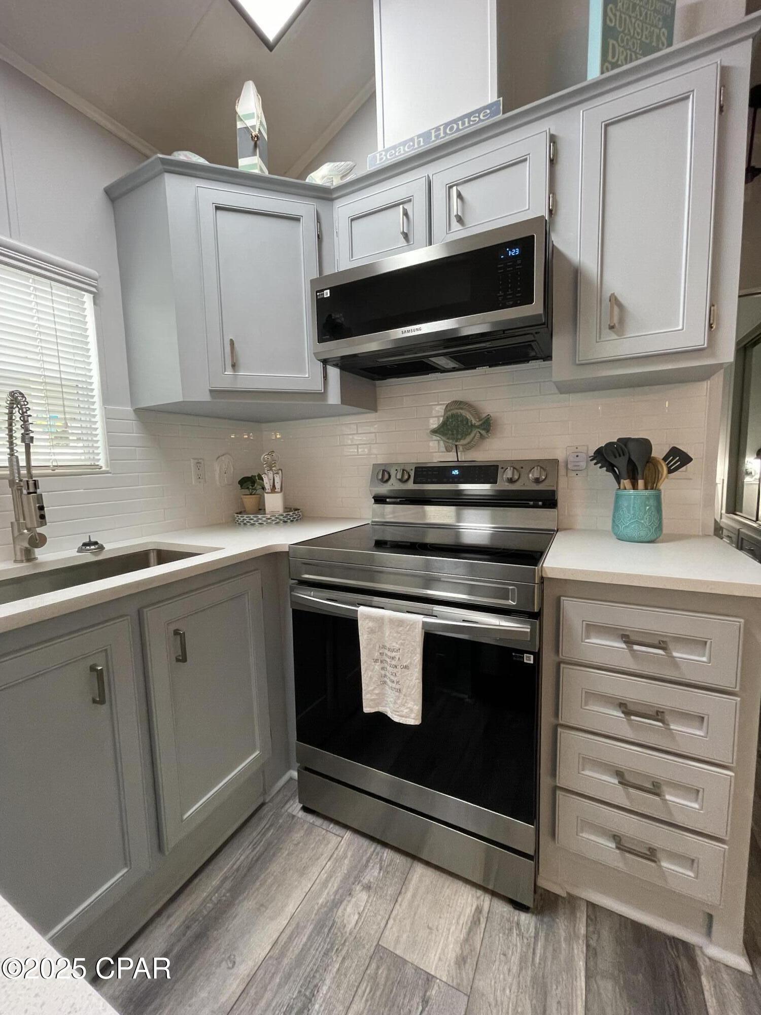 Image 14 For 1219 Thomas  133