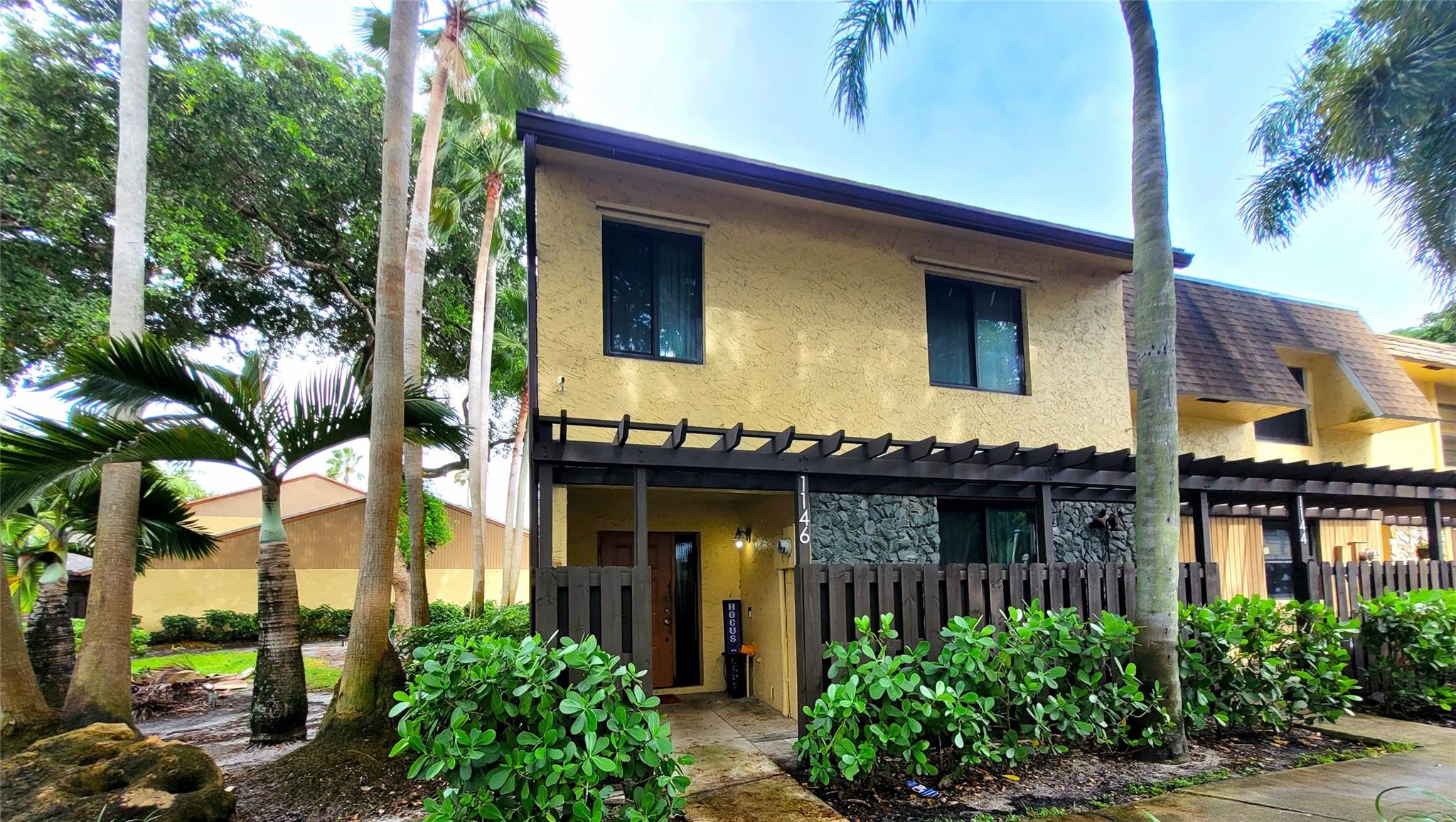 Homes for sale in Plantation, FL | 1146 N University Dr, Plantation, FL 33322 | MLS# F10533582