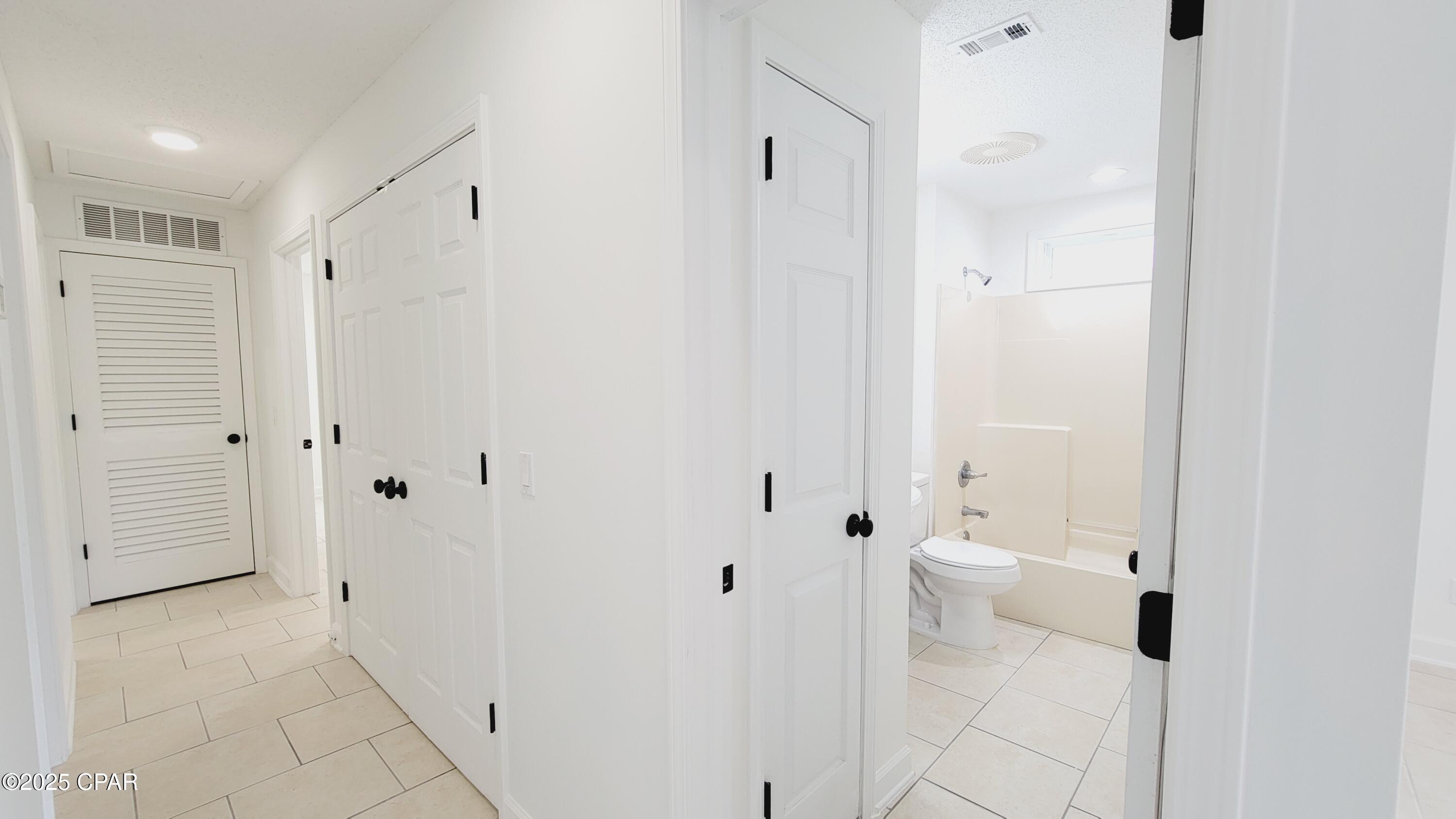 Image 11 For 1545 Chandlee Avenue