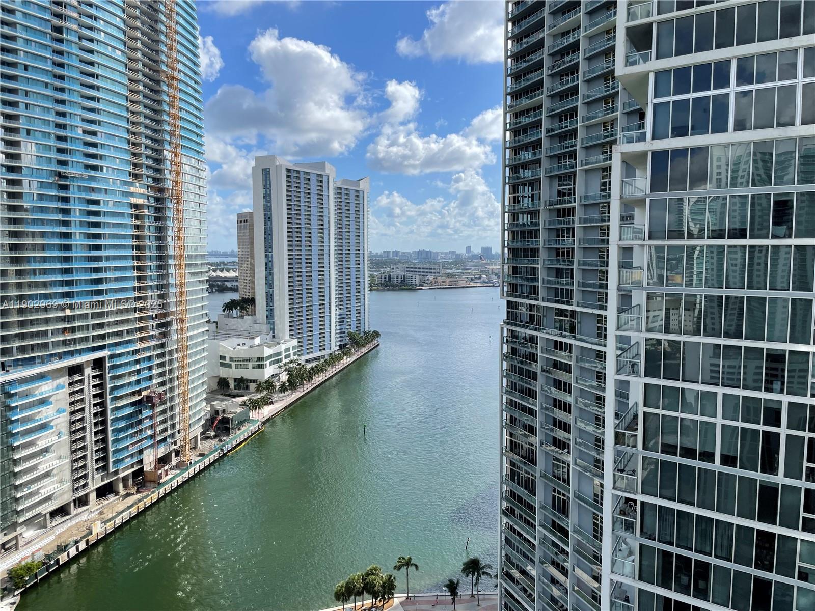 Luxury and 5-star amenities stunning apartment with 2BR/2BR. A panoramic deck with the largest swimming pool complex in the US overlooking the ocean from the 15th floor. And prime location right in the epicenter of Miami’s fine dining, chic shopping, and art scene. Perfect for investors or second home, the building allows Airbnb rentals, making a great opporunity to lease.Enjoy 26rd-floor views of the Ocean, the Miami River, and Downtown. Enjoy the great natural light and large windows. Both bathrooms are generouslysized with a primary suite, offering an end suite bath for added convenience. The open concept leaving and dining area is perfect for entertaining or relaxing. This unit is greatfind for those looking to maximize their investment potential.