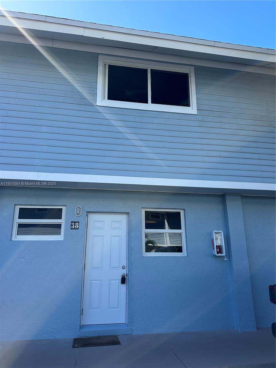 798 Crandon Blvd Key Biscayne, FL 33149