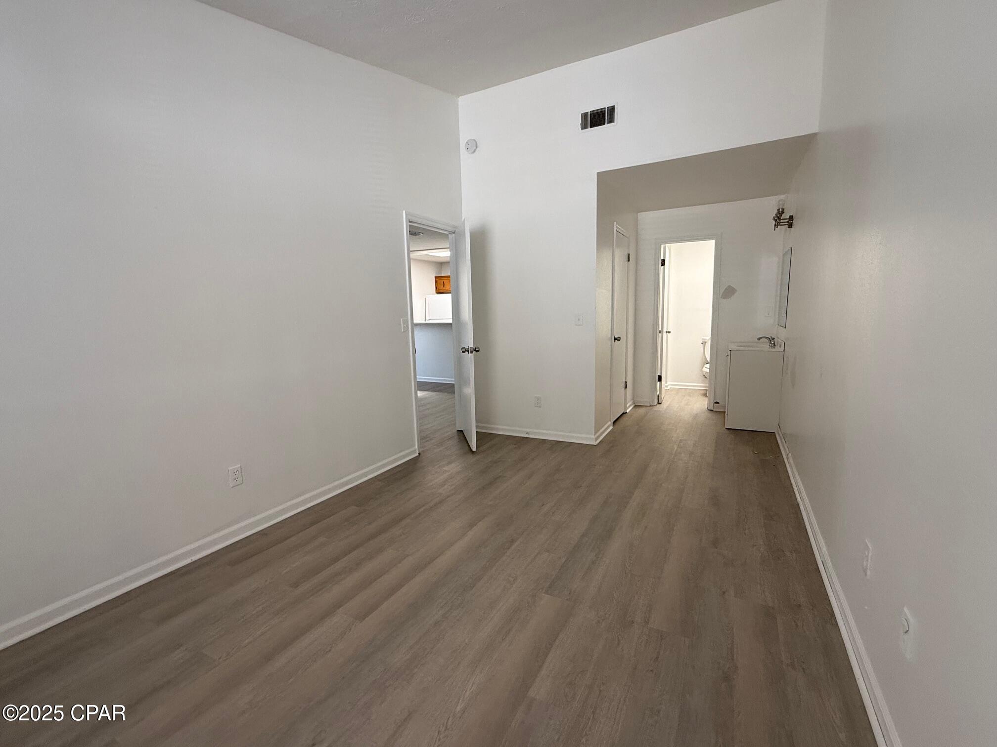 Image 11 For 5319 Garden Cove Road