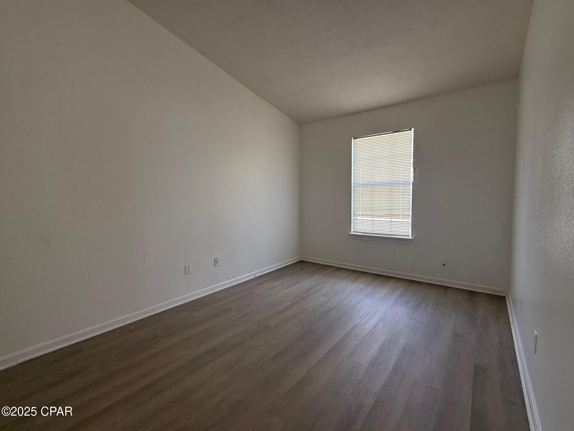 Image 12 For 5319 Garden Cove Road