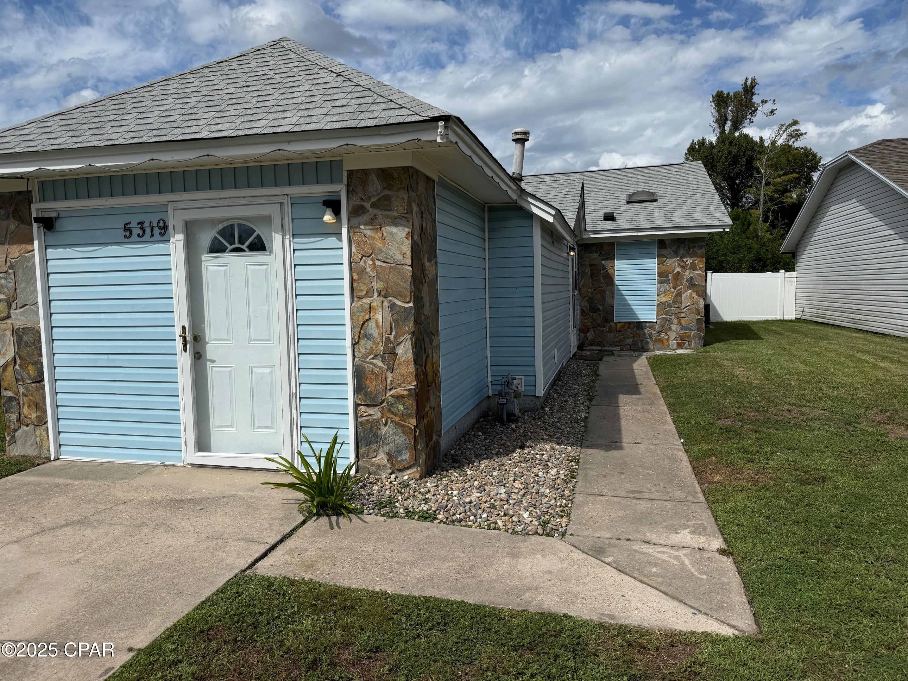 Image 2 For 5319 Garden Cove Road