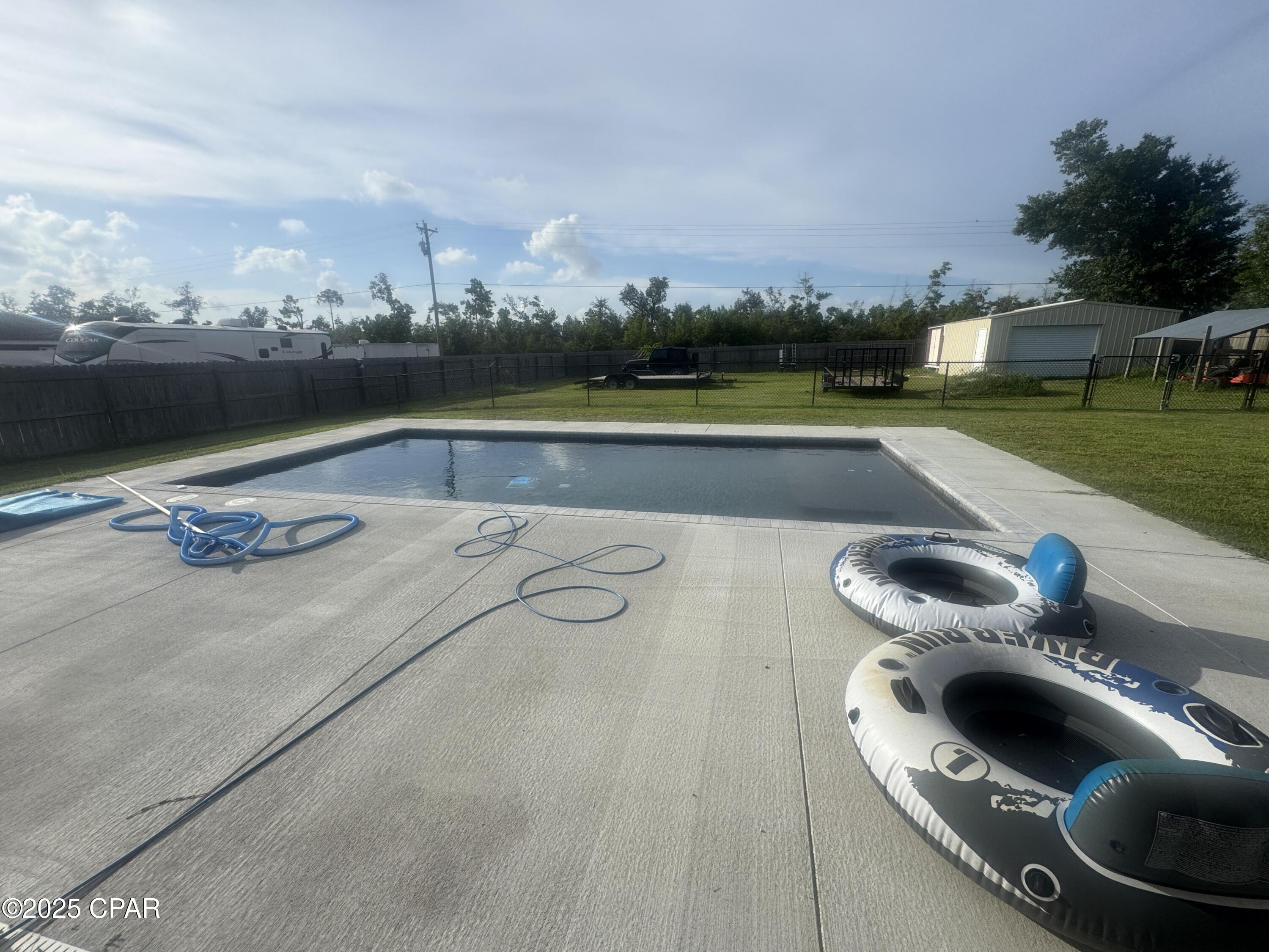 Image 2 For 551 Blue Heron Drive