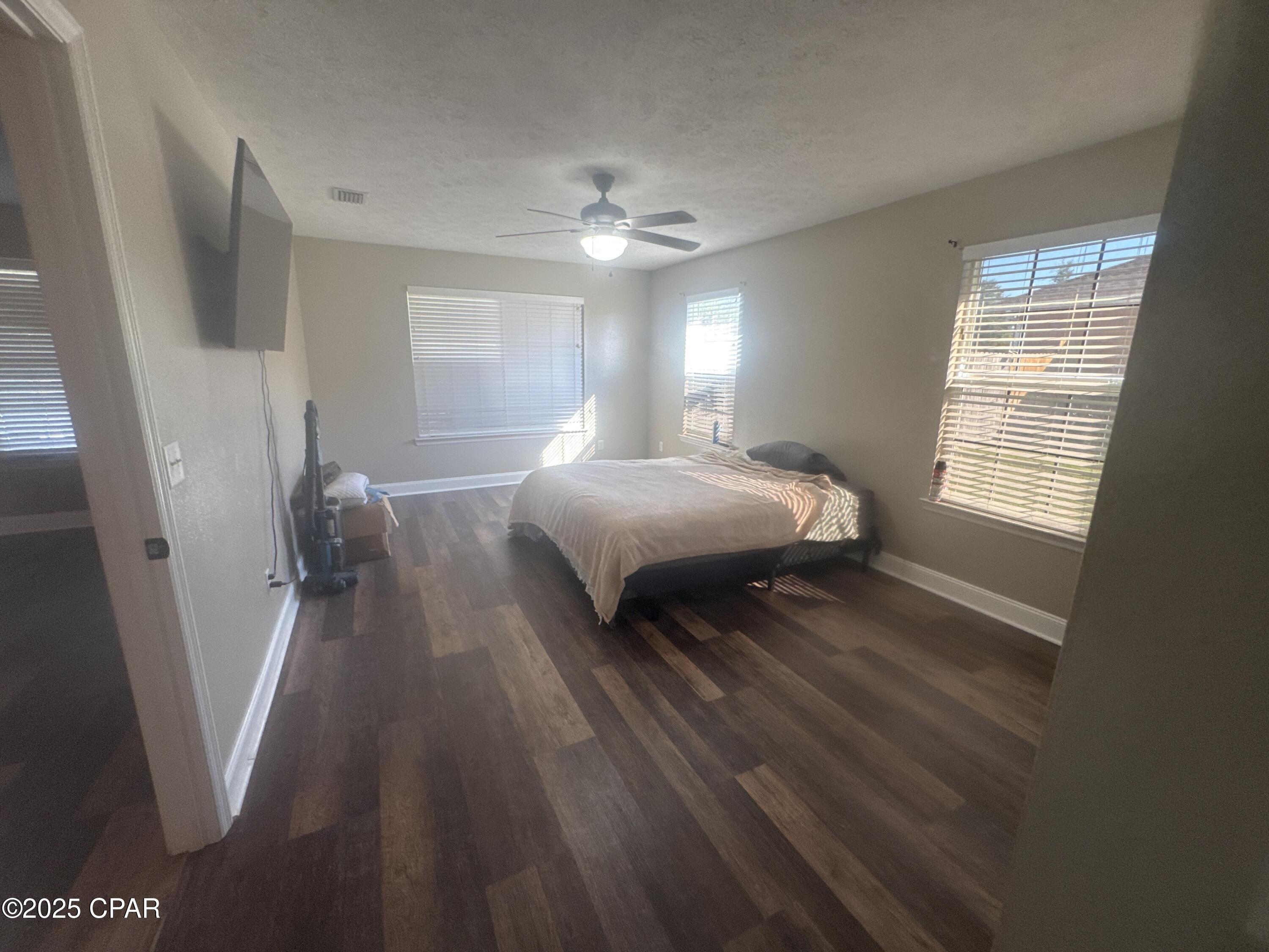 Image 5 For 551 Blue Heron Drive