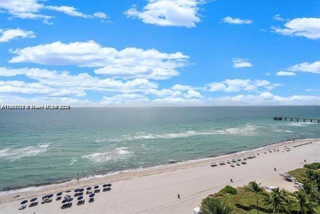 Apartamento para Alugar em Sunny Isles Beach, FL