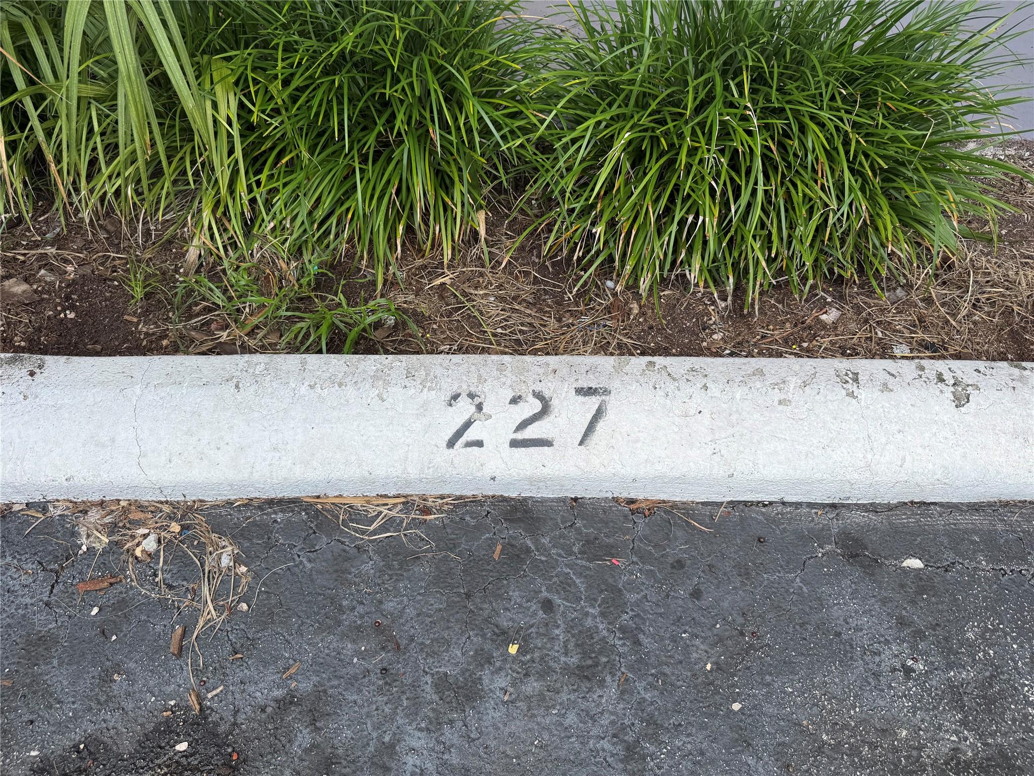 Homes for sale in Hialeah, FL | 2710 W 76th St #207, Hialeah, FL 33016 | MLS# F10533731