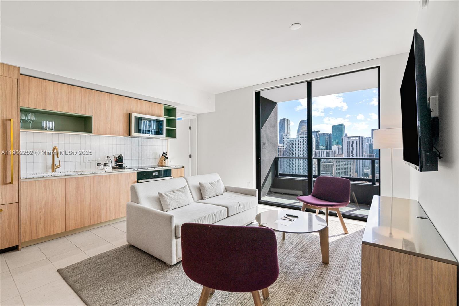 Condo for Sale in Miami, FL