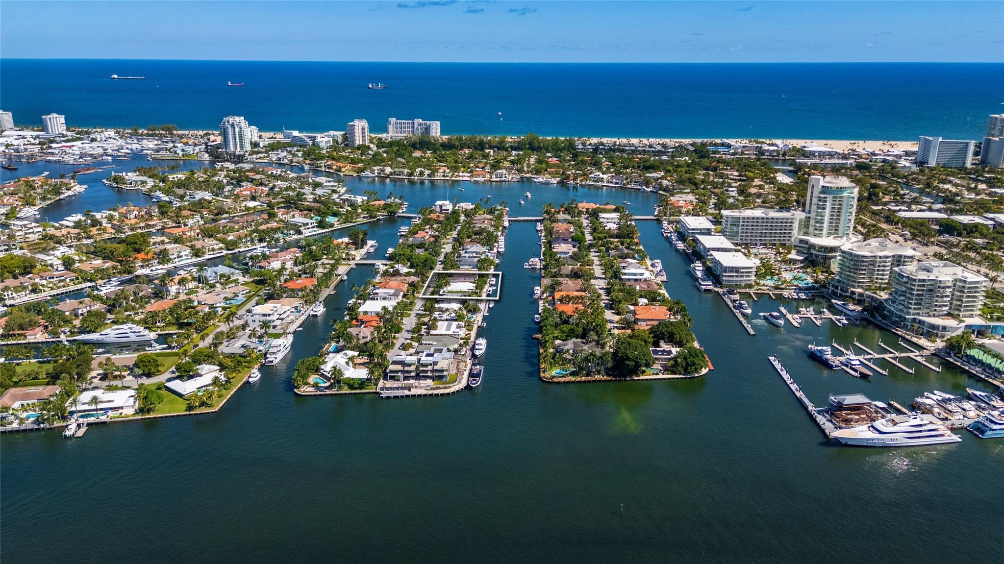 Homes for sale in Fort Lauderdale, FL | 2530 Lucille Dr, Fort Lauderdale, FL 33316 | MLS# F10531421