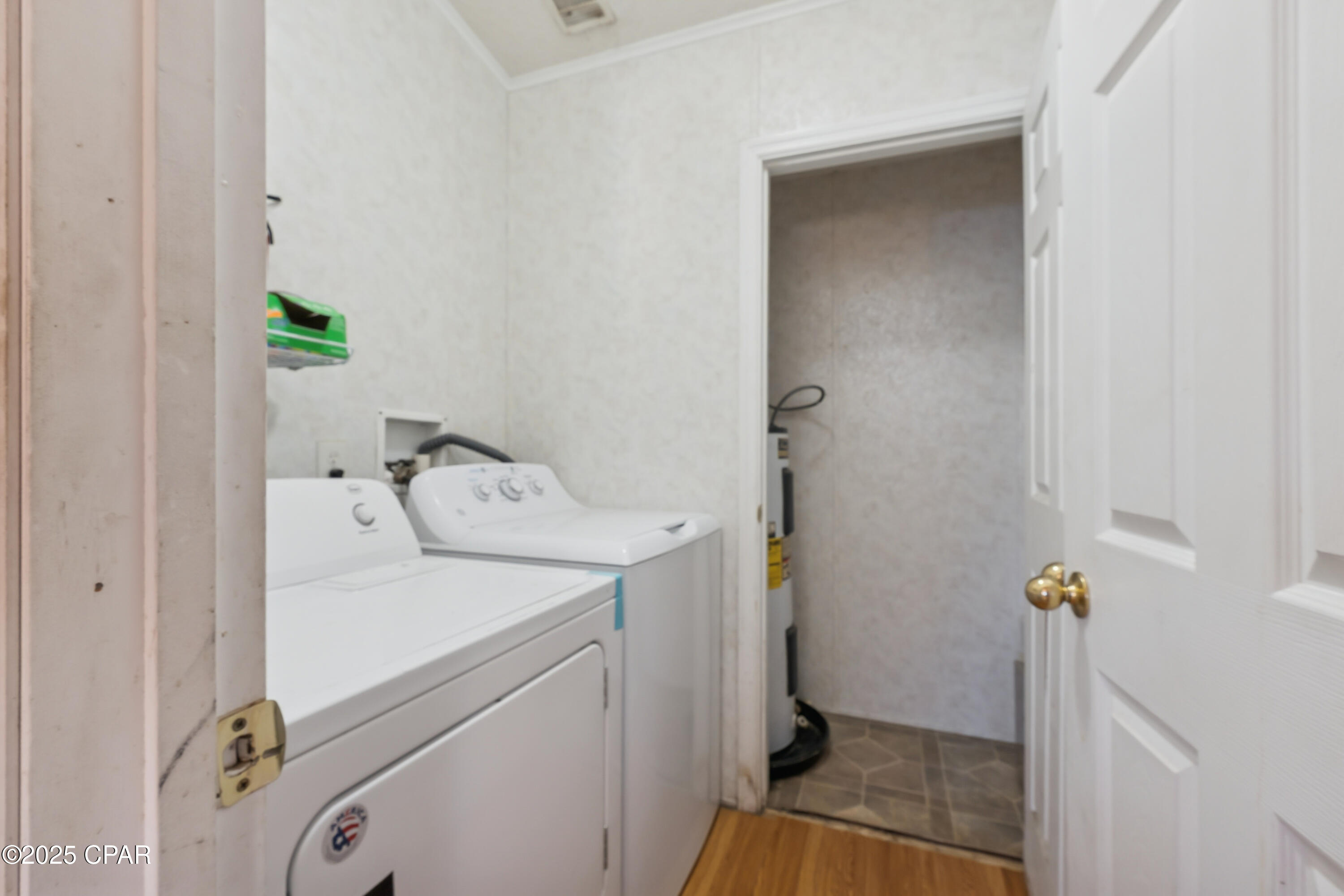 Image 13 For 618 College Avenue