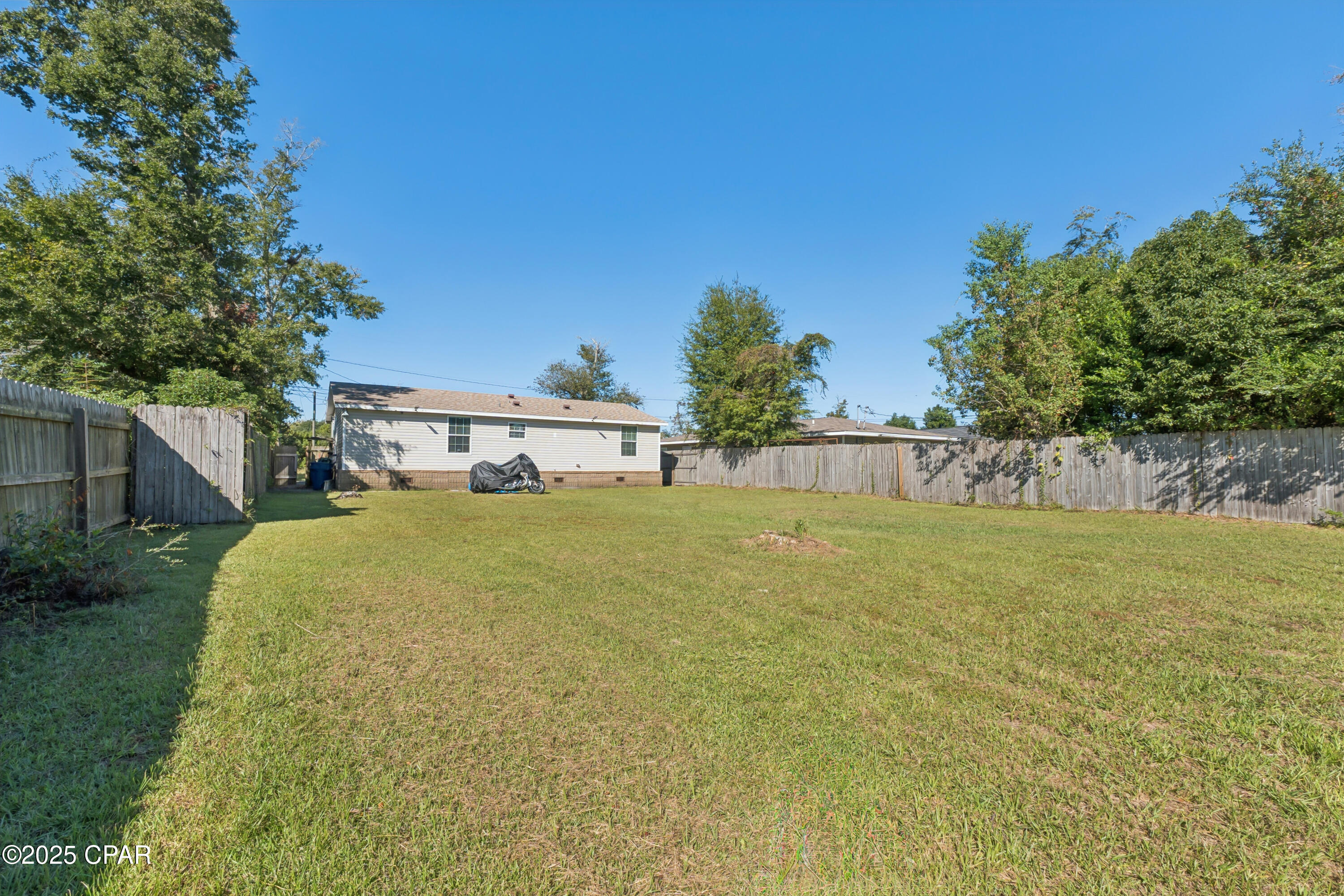 Image 25 For 618 College Avenue