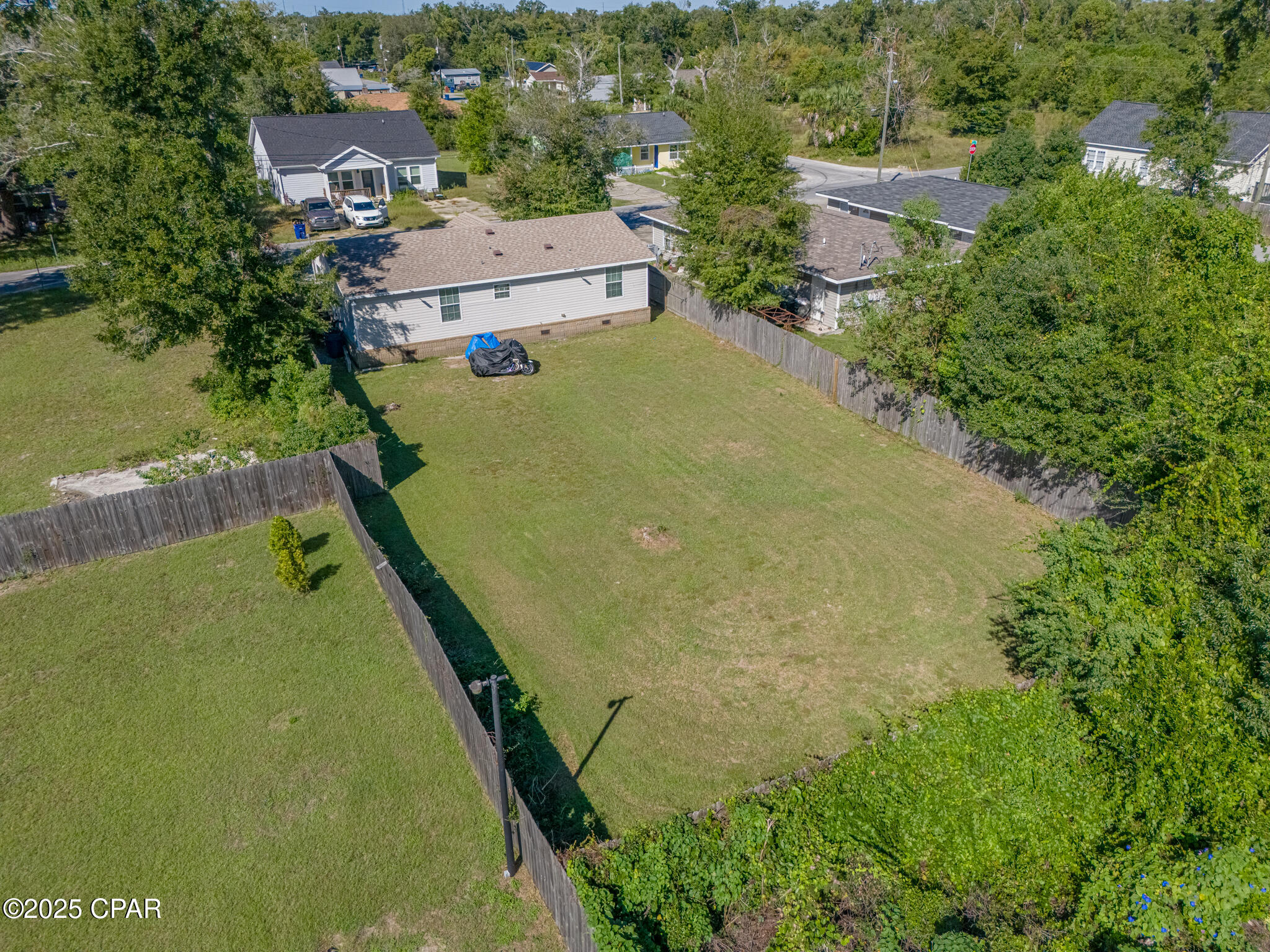 Image 29 For 618 College Avenue