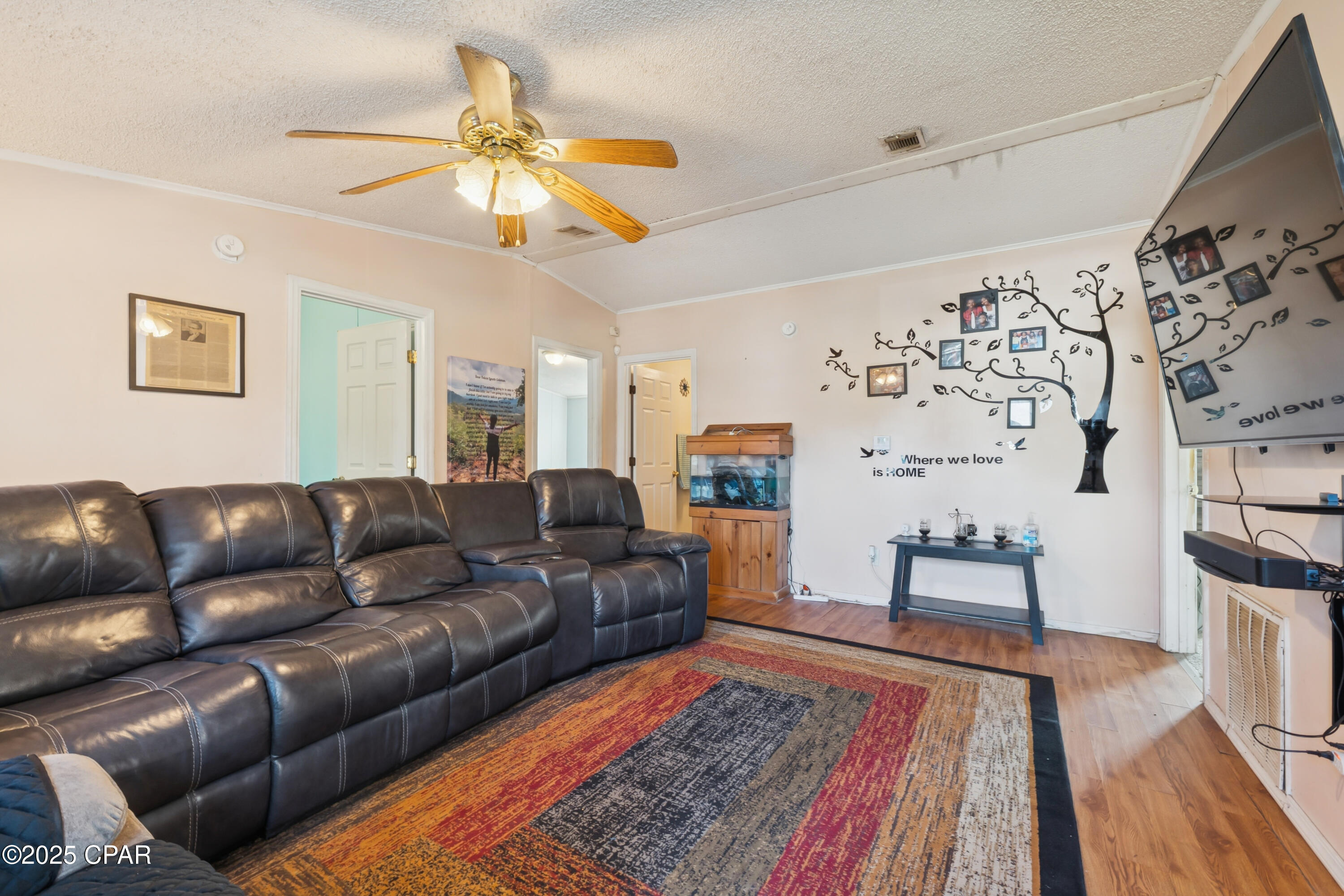 Image 6 For 618 College Avenue