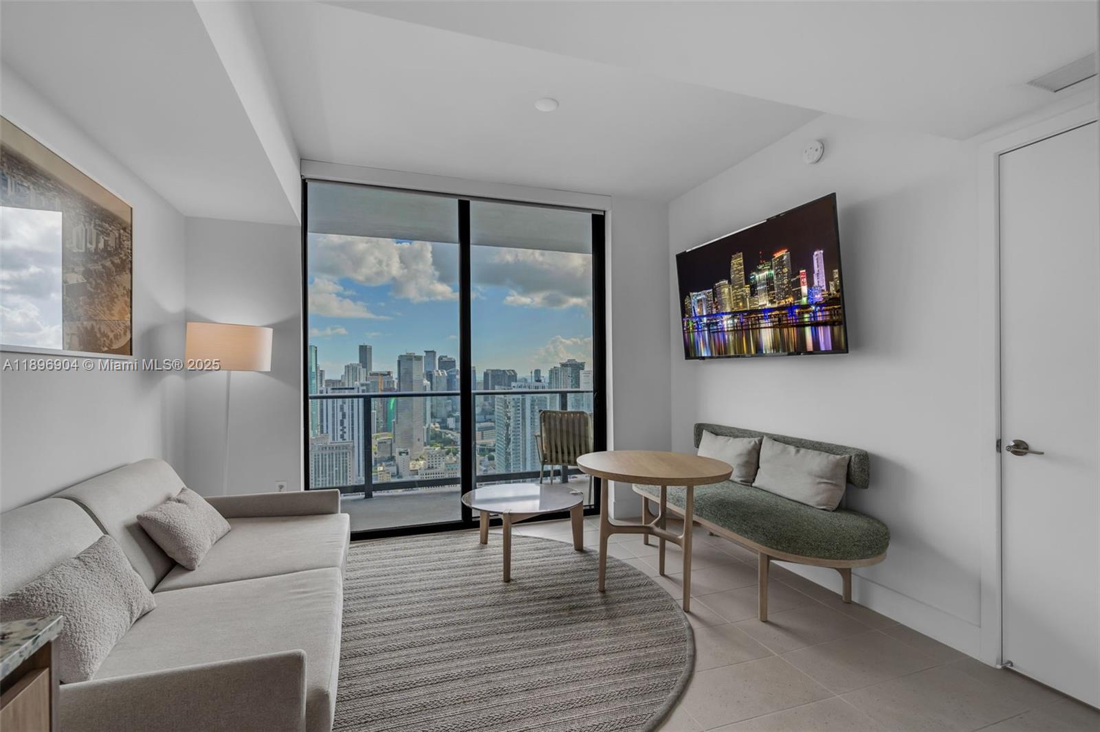 Condo for Sale in Miami, FL