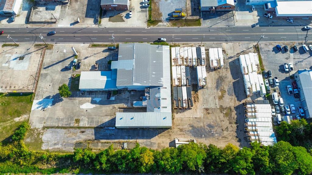 716 E Napoleon Street — photo 3