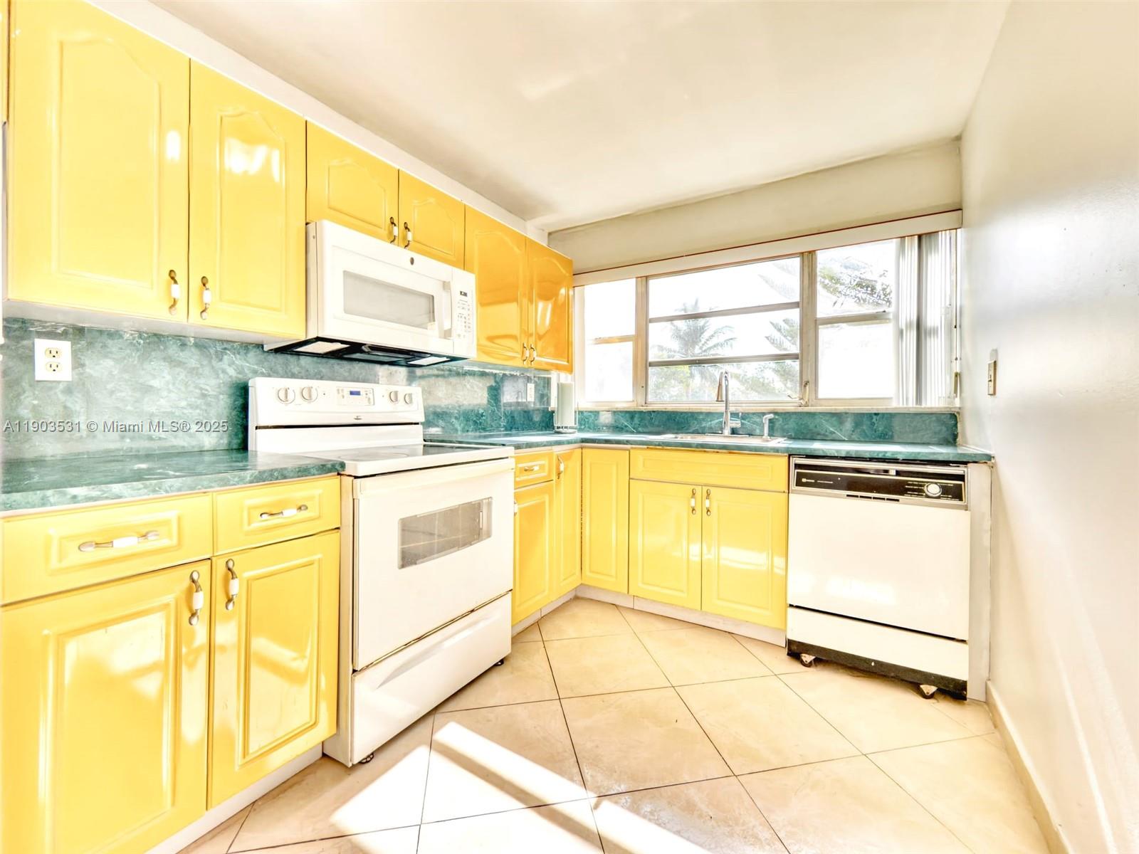 Lake Park Condo No 1 - Bl