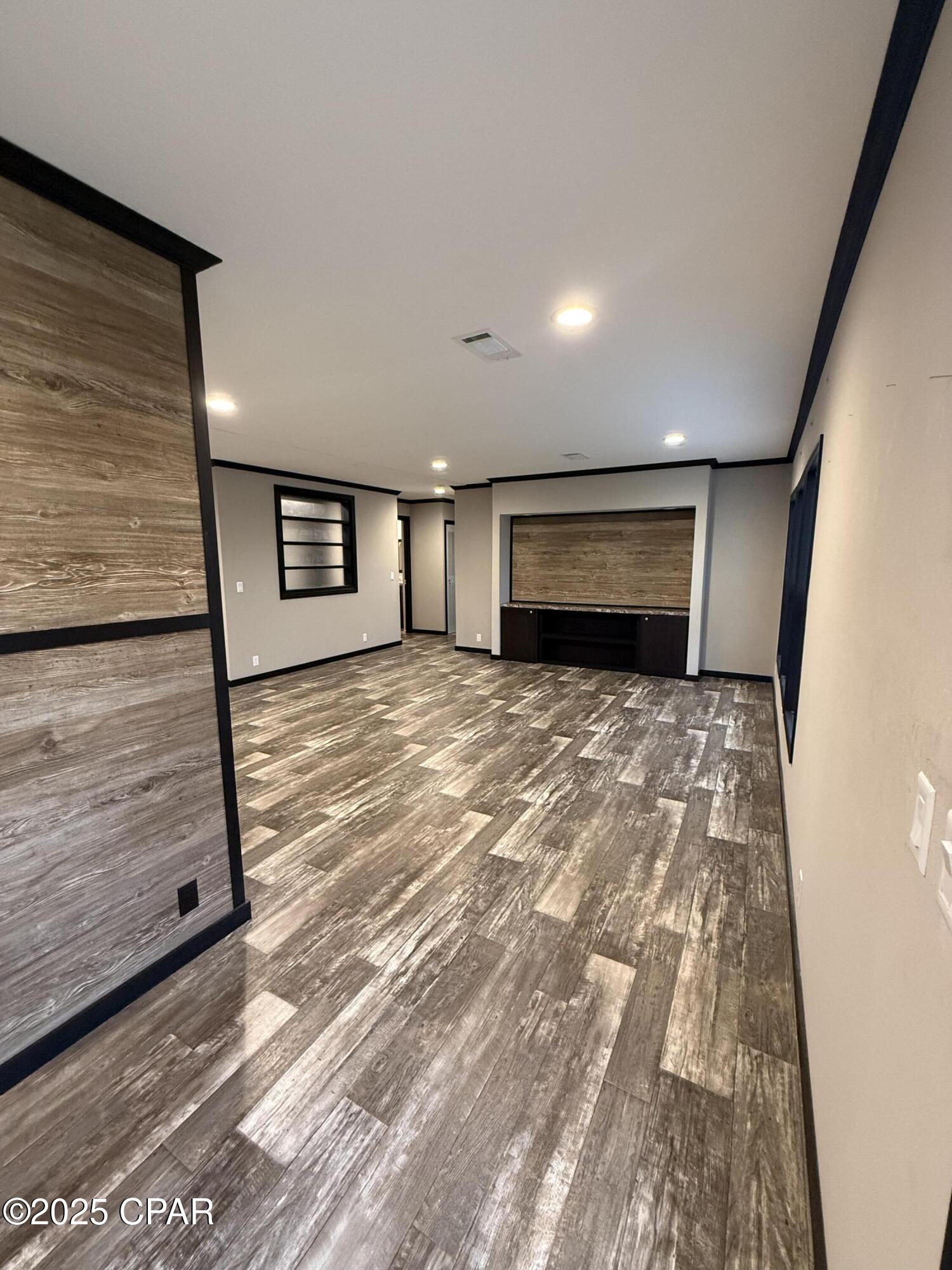 Image 10 For 120 Woodmere Drive