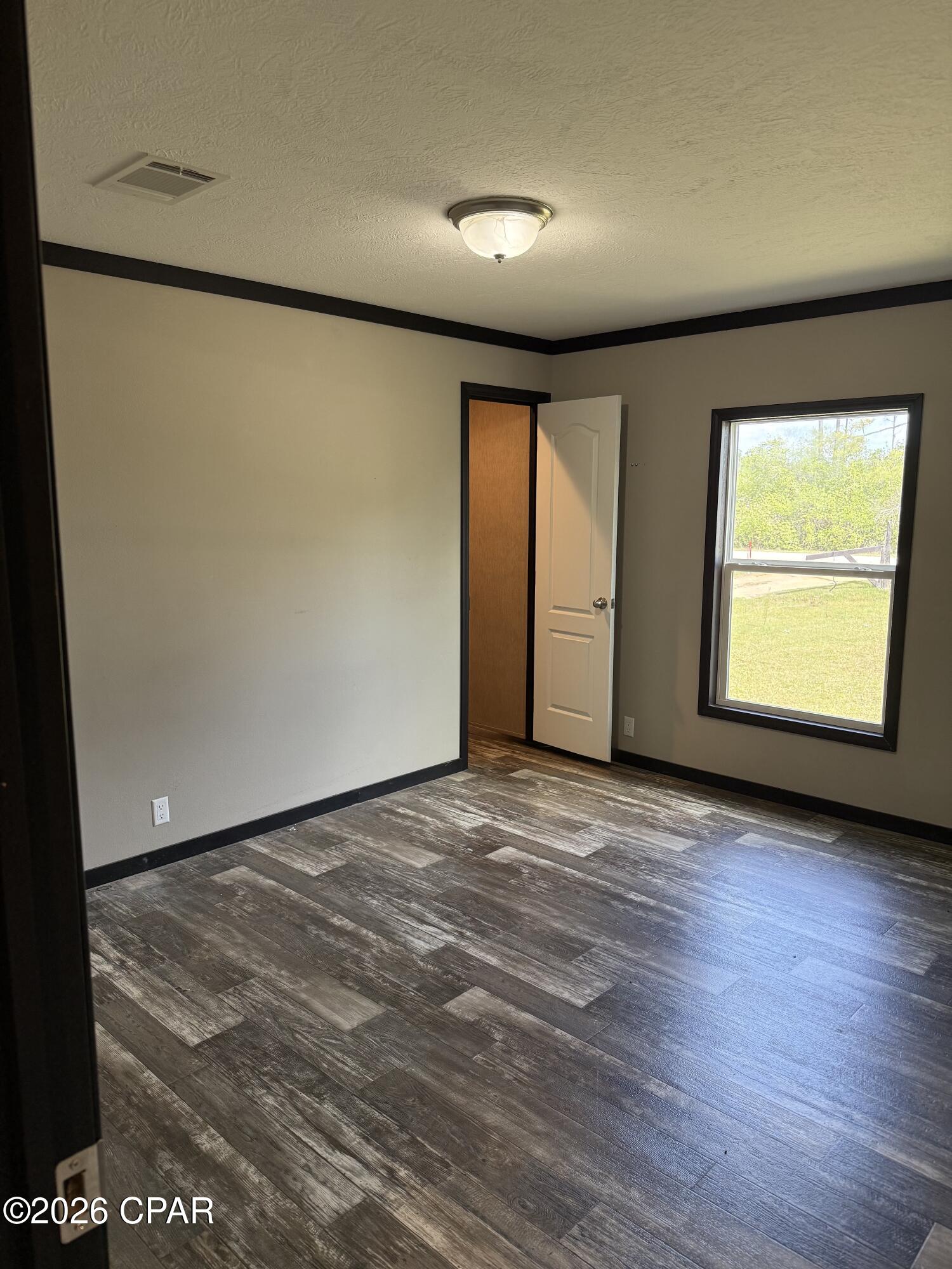 Image 20 For 120 Woodmere Drive