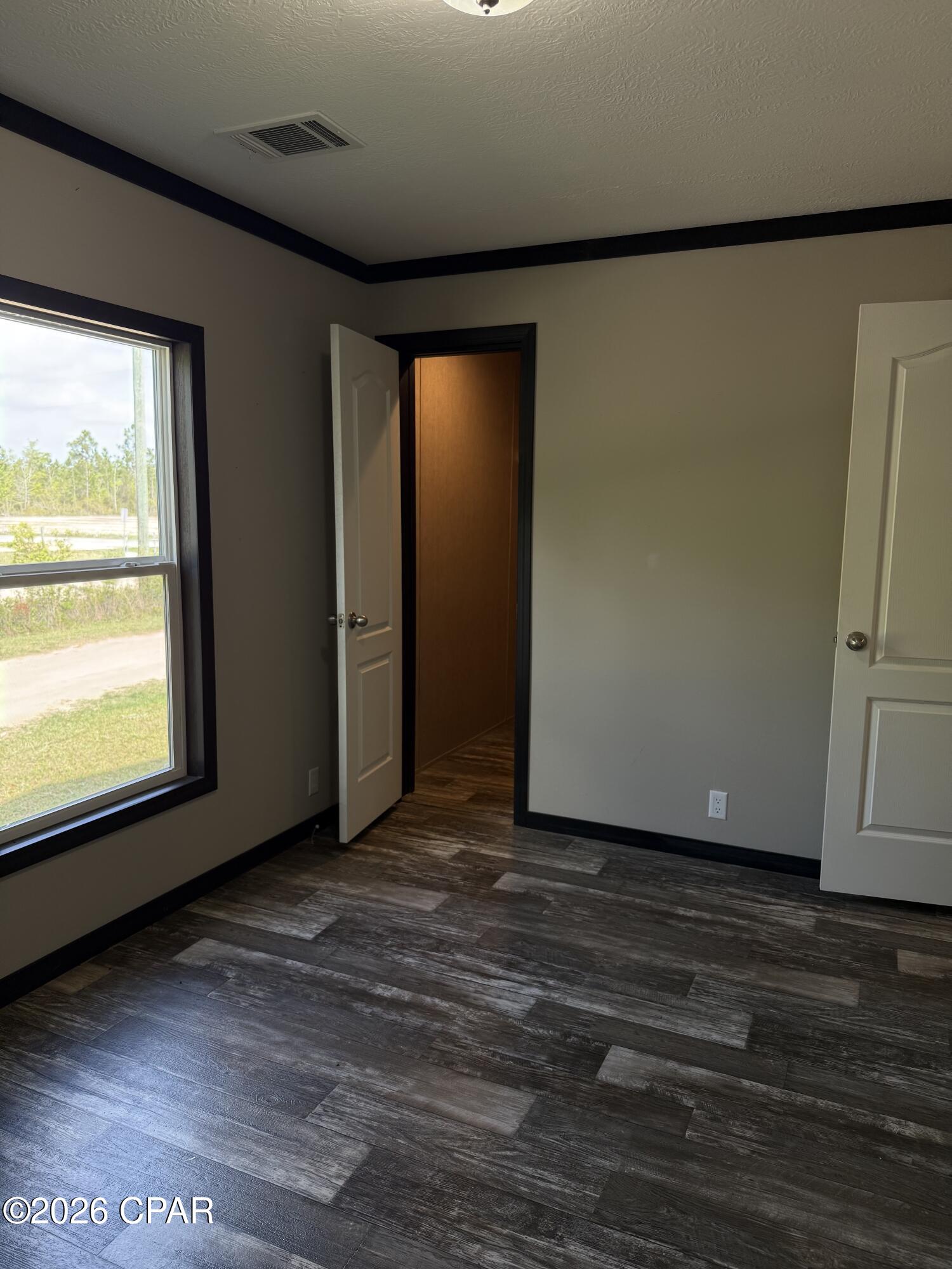 Image 26 For 120 Woodmere Drive