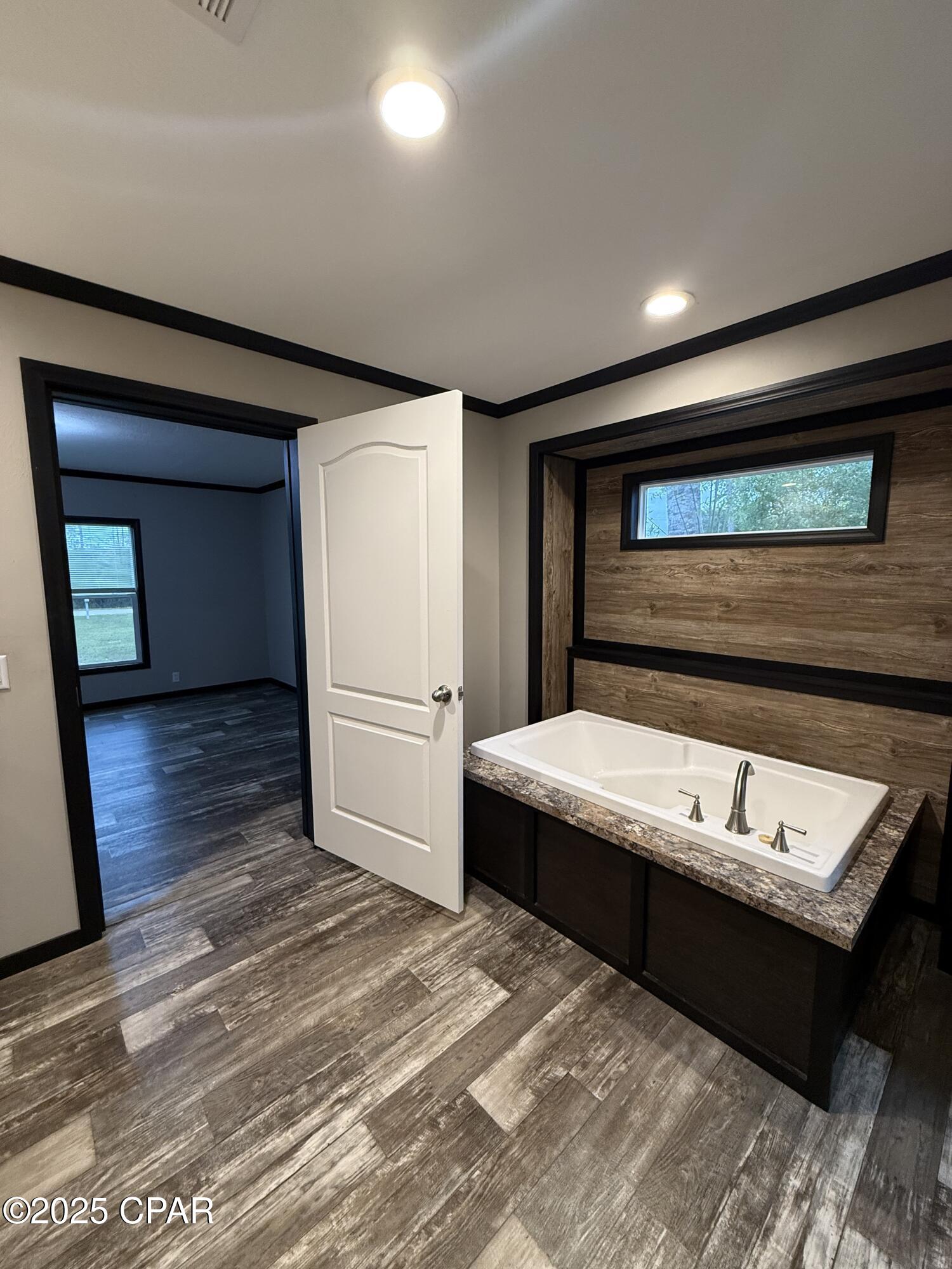 Image 33 For 120 Woodmere Drive