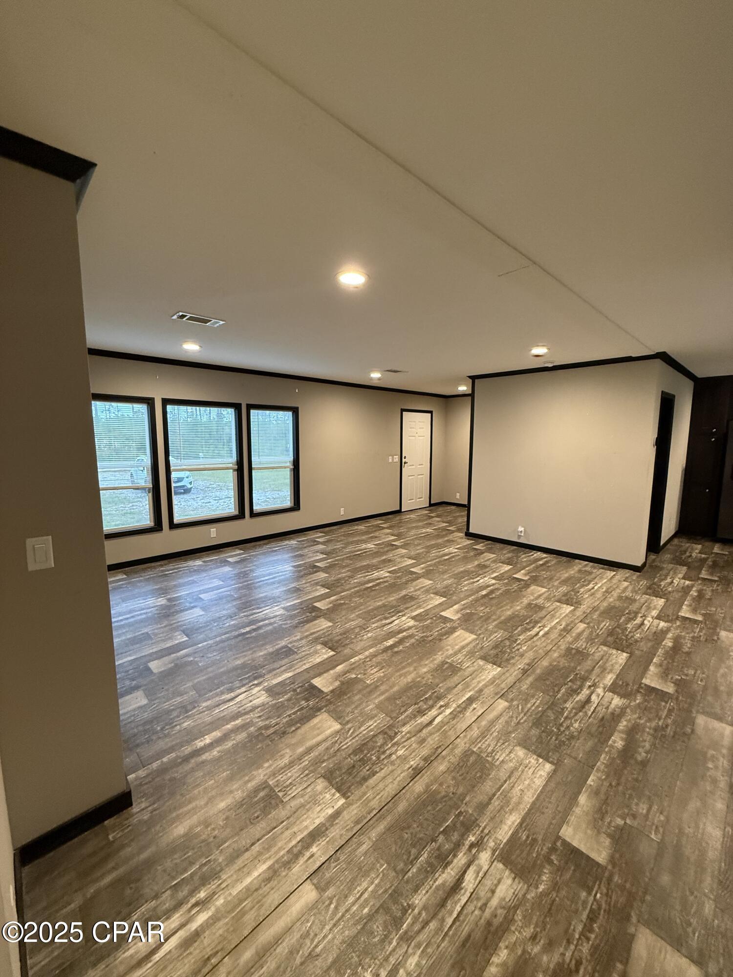 Image 34 For 120 Woodmere Drive