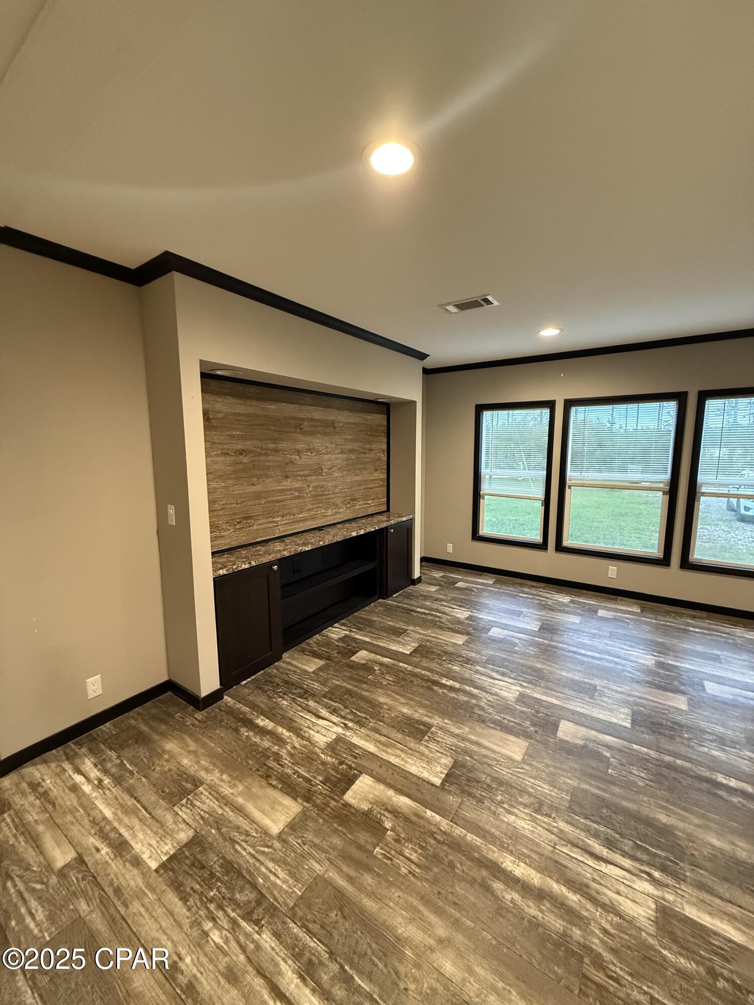 Image 38 For 120 Woodmere Drive