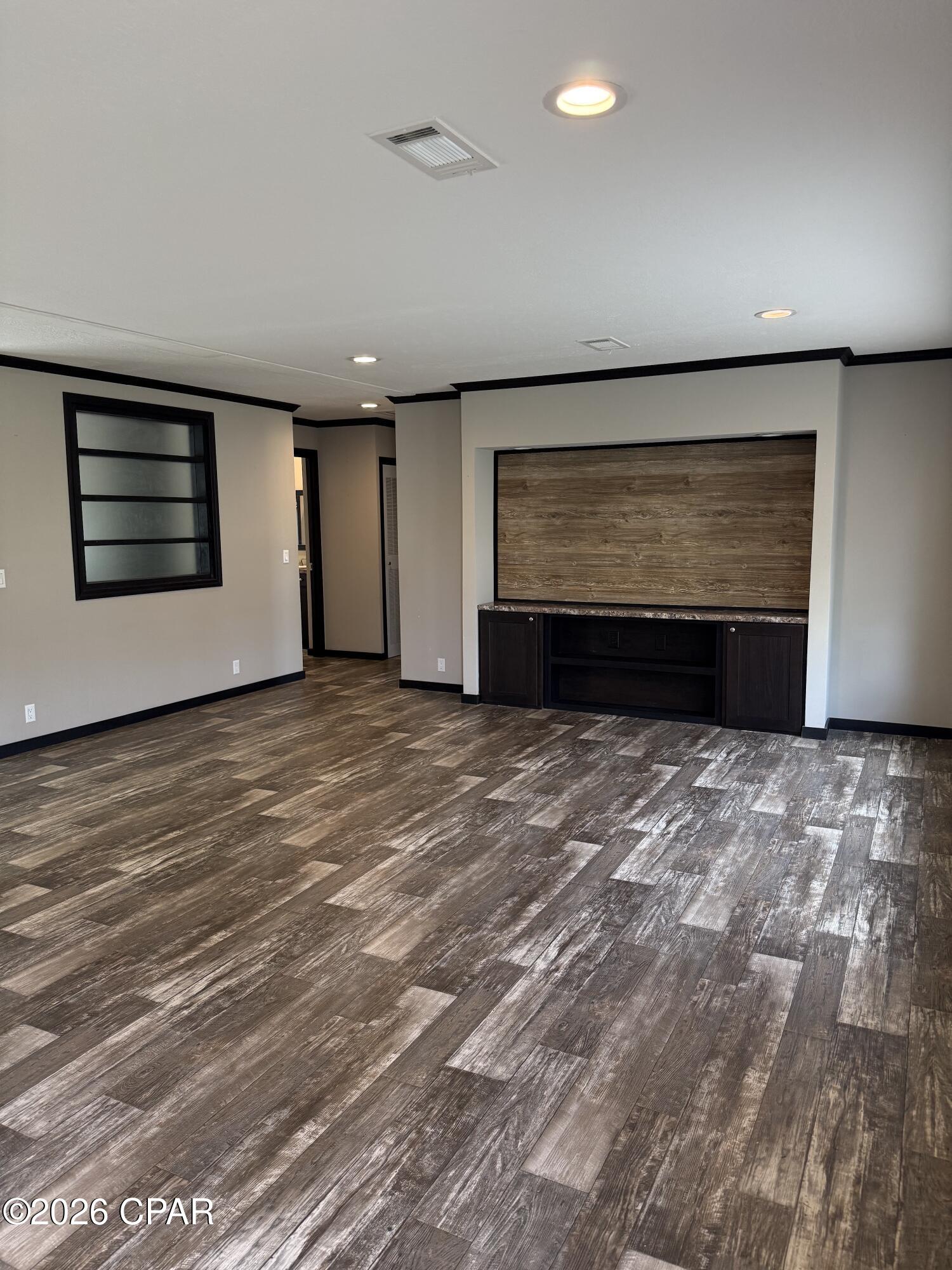 Image 39 For 120 Woodmere Drive