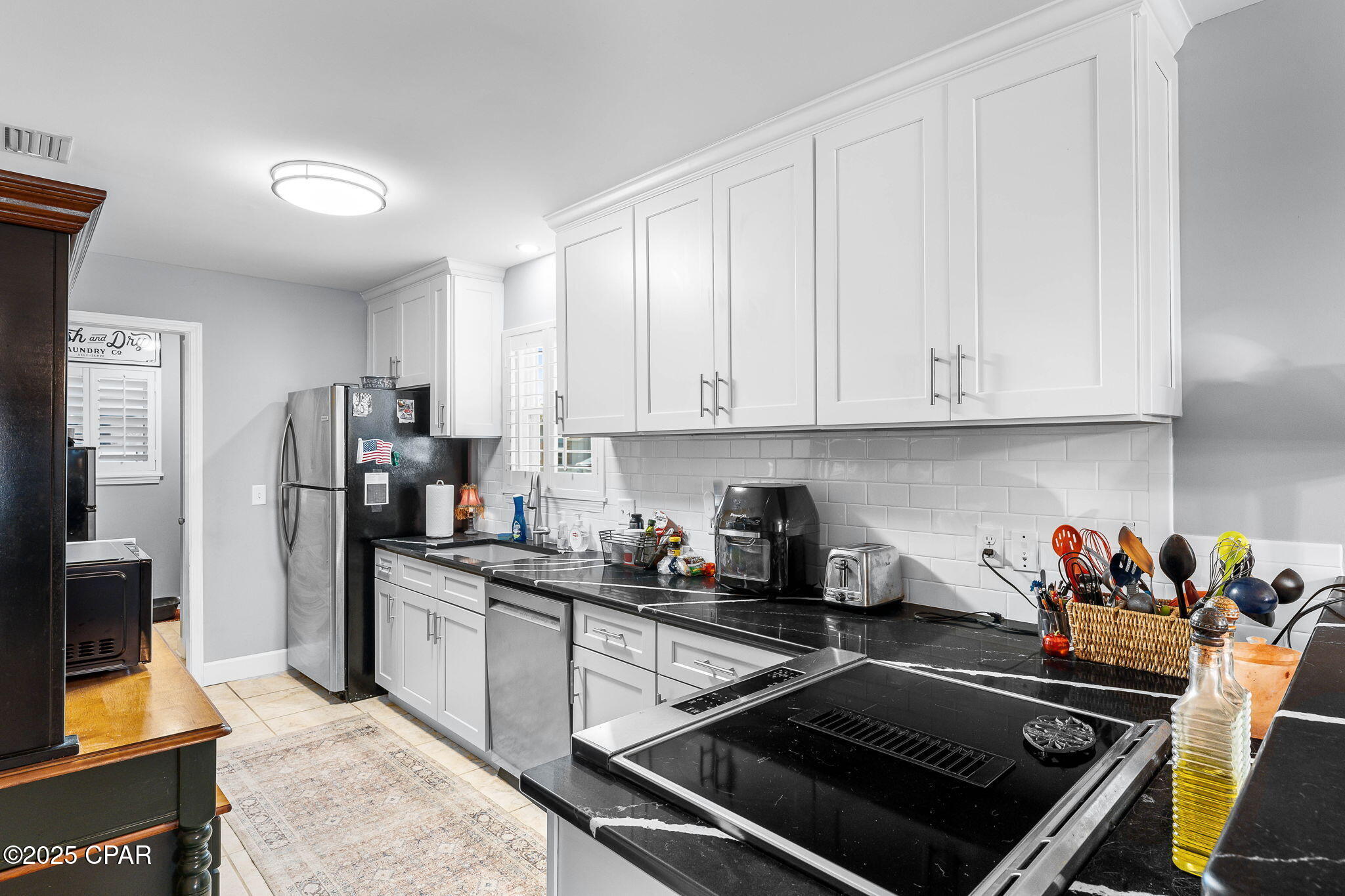 Image 8 For 4036 Woodridge Road