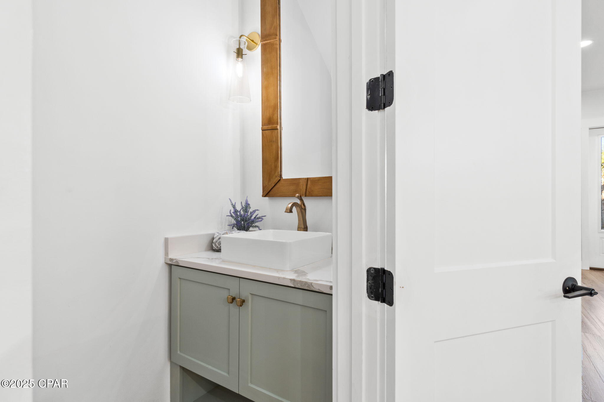 Image 4 For 7028 Thomas Drive