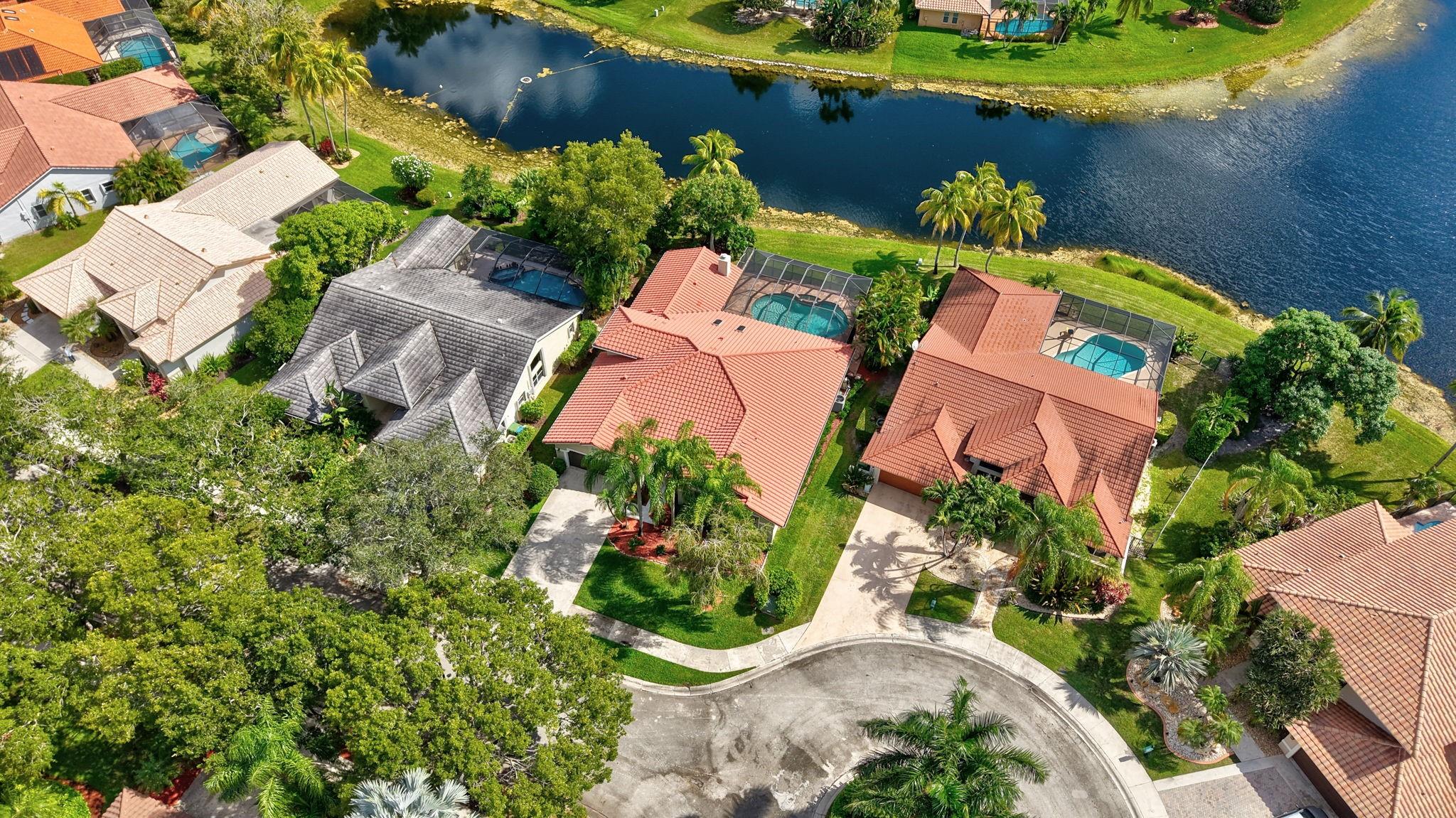 Homes for sale in Weston, FL | 1240 Fairfax Ct, Weston, FL 33326 | MLS# F10532357