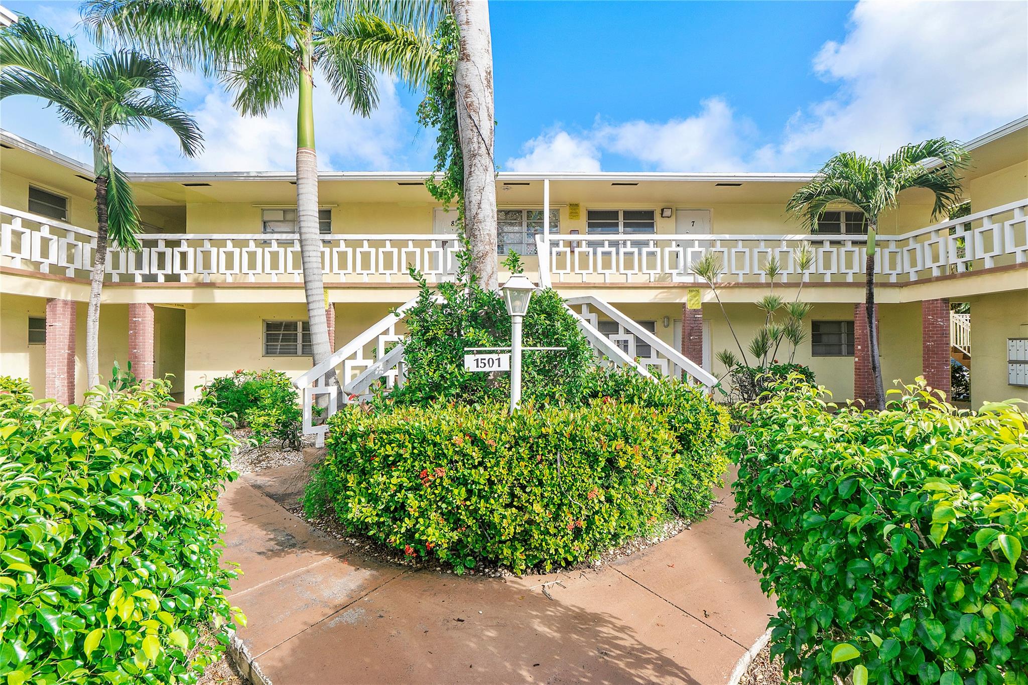 Homes for sale in Hollywood, FL | 1501 Arthur St #3, Hollywood, FL 33020 | MLS# F10533861