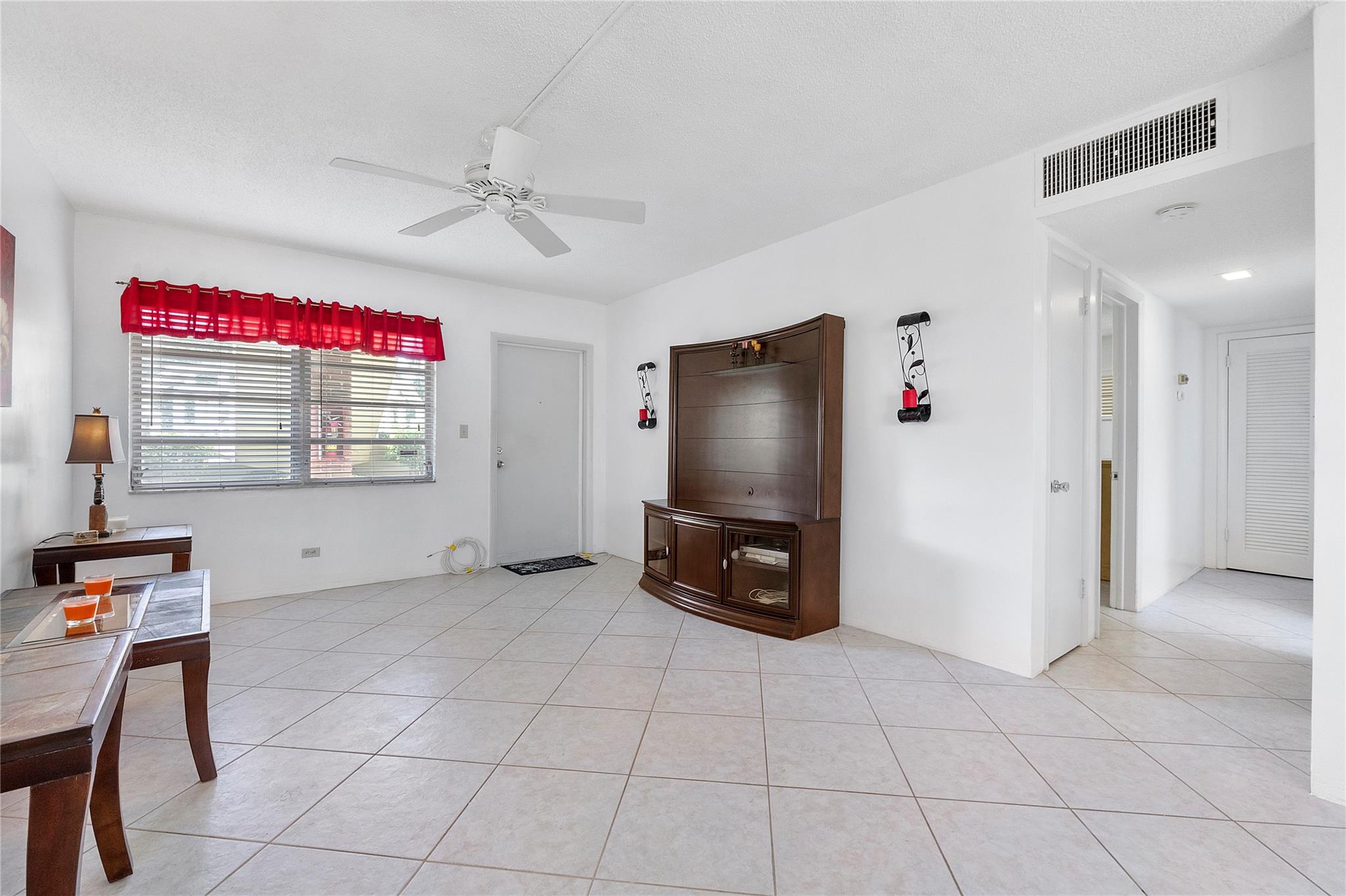 Homes for sale in Hollywood, FL | 1501 Arthur St #3, Hollywood, FL 33020 | MLS# F10533861